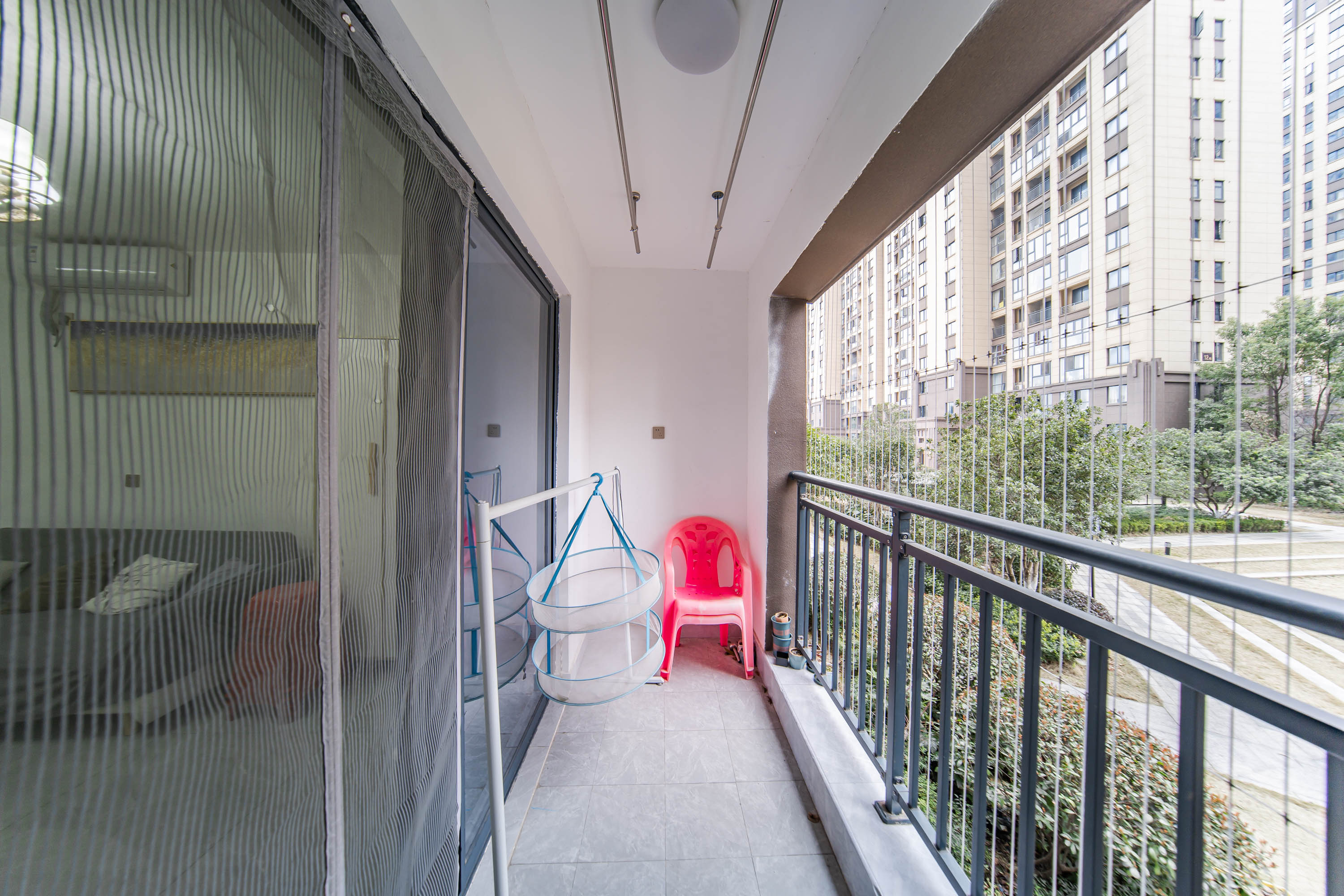 湘熙水郡(观澜海赋家园) 3室2厅1卫 118.0万 湘熙水郡(观澜海赋家园) 3室2厅1卫 118.0万阳台