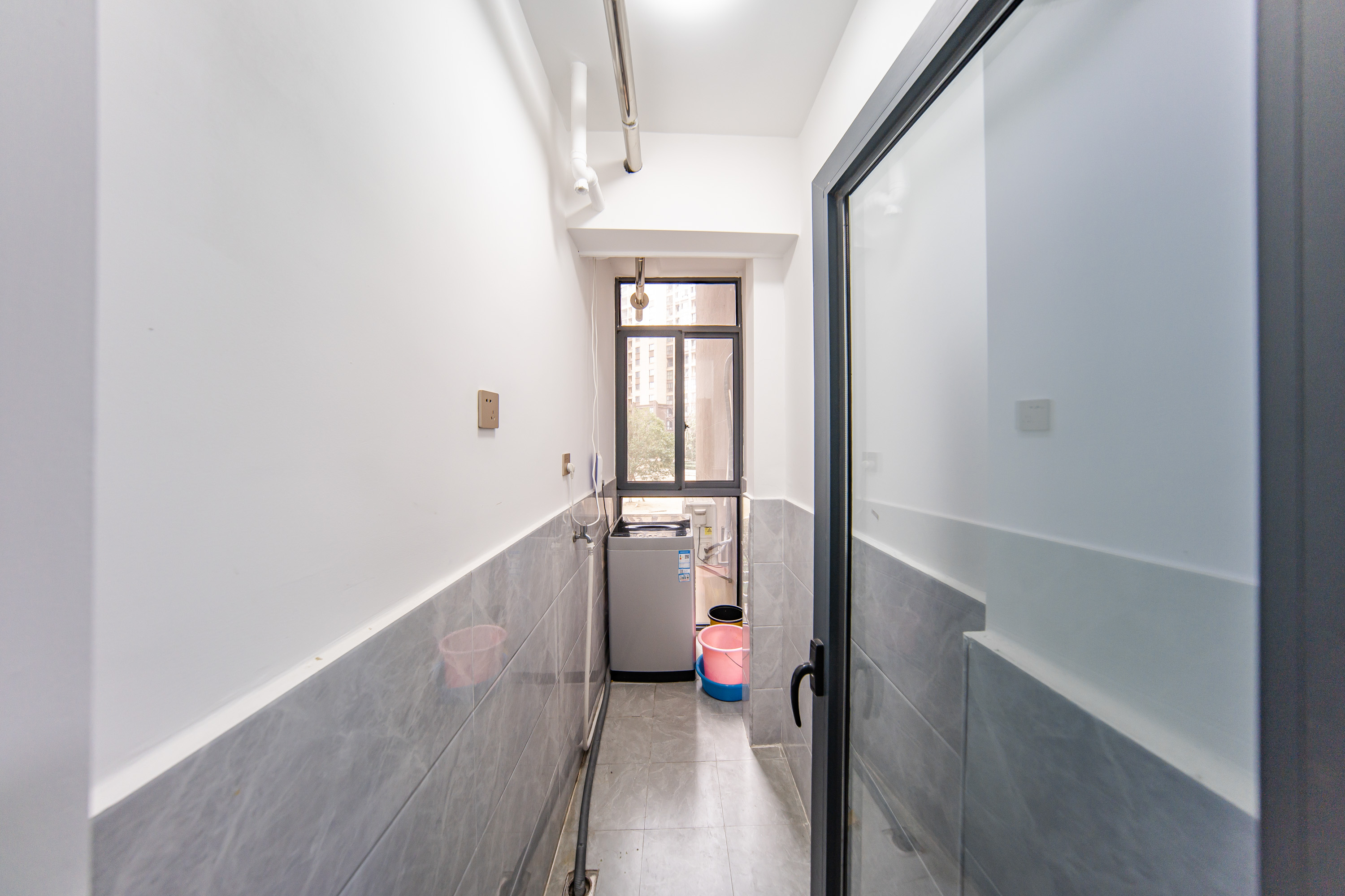 湘熙水郡(观澜海赋家园) 3室2厅1卫 118.0万 湘熙水郡(观澜海赋家园) 3室2厅1卫 118.0万阳台