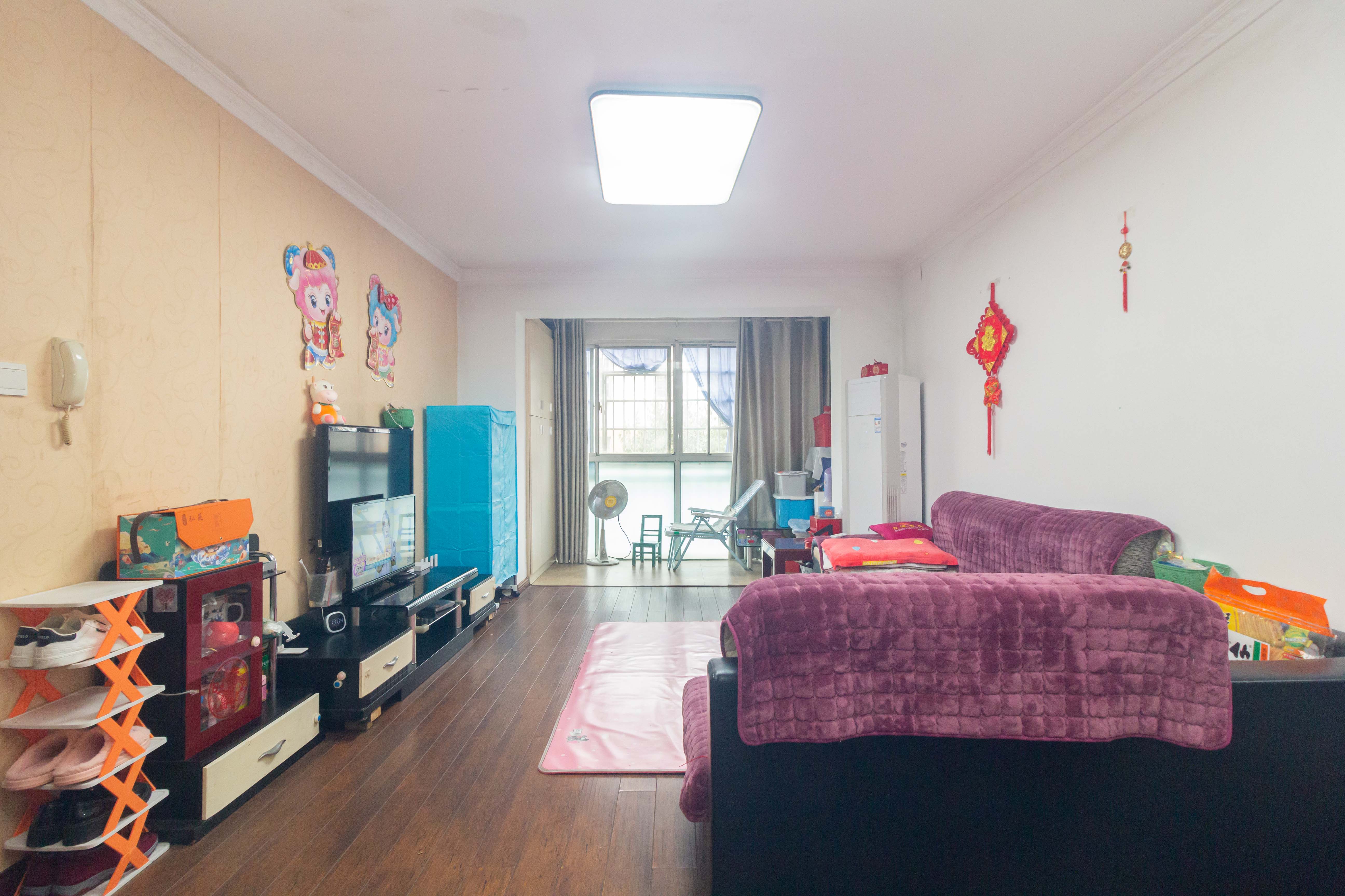 东岸锦城(东方人家)  3室2厅1卫    58.8万 东岸锦城(东方人家)  3室2厅1卫    58.8万客厅