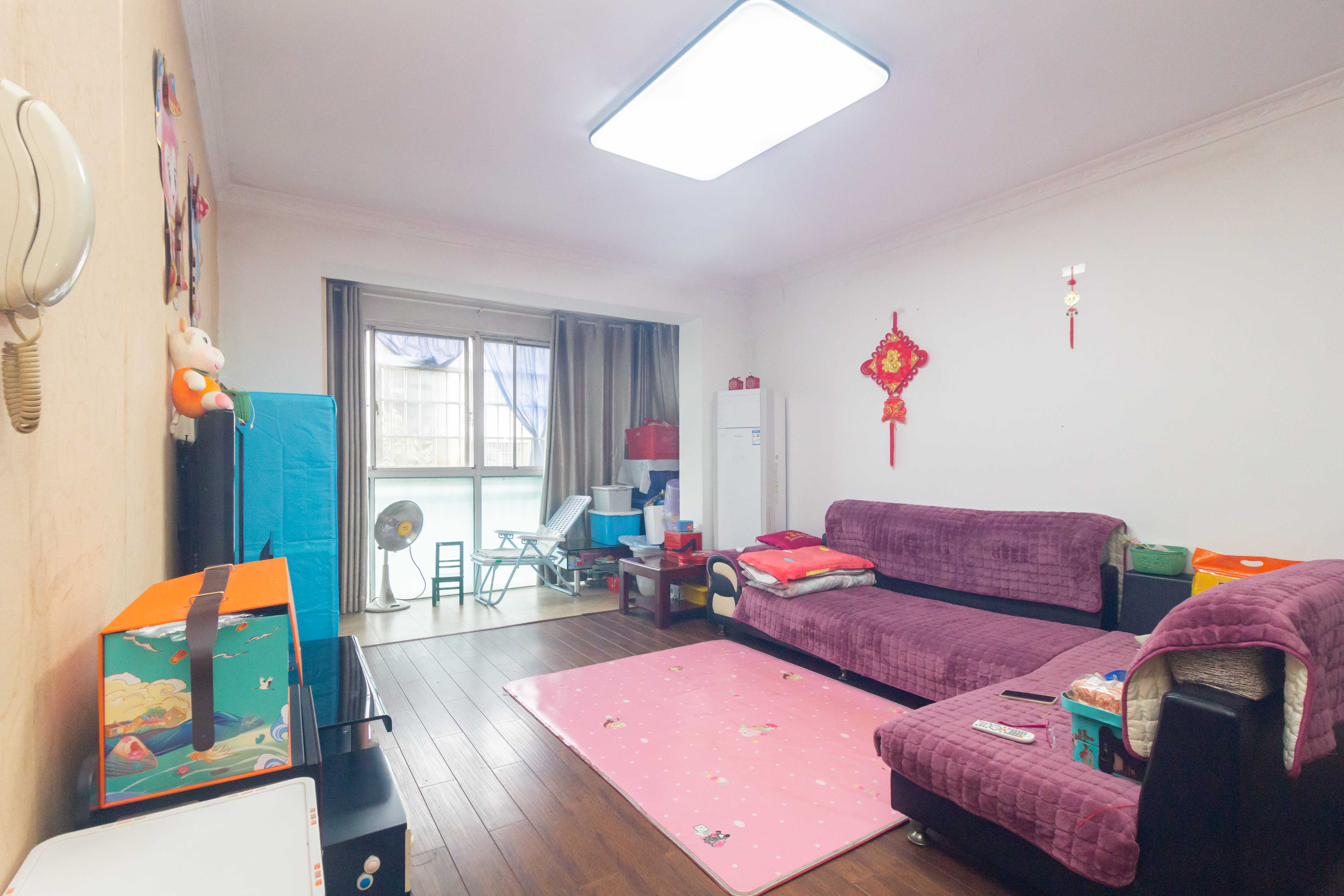 东岸锦城(东方人家)  3室2厅1卫    58.8万 东岸锦城(东方人家)  3室2厅1卫    58.8万客厅