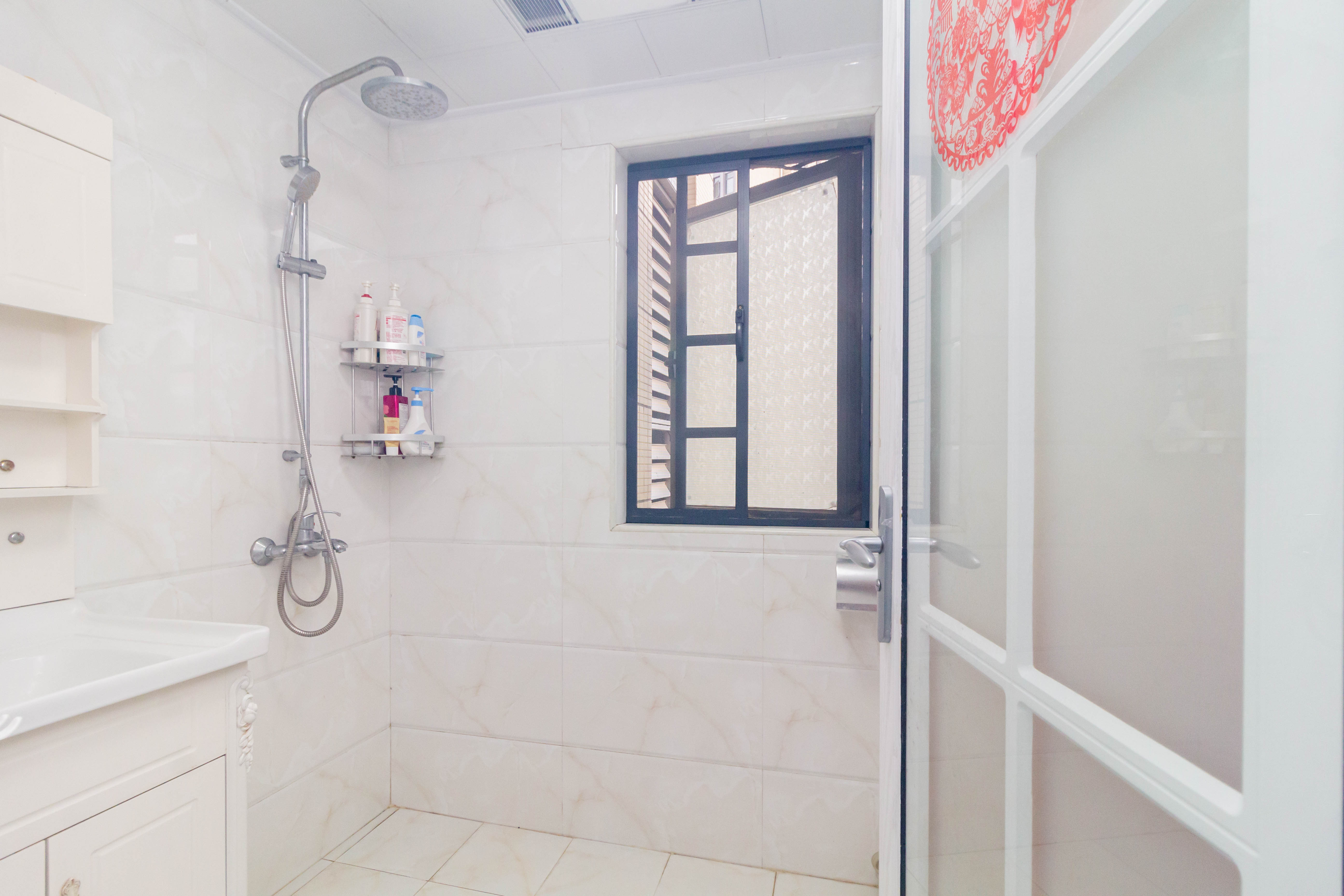 中交中央公园D2区  3室2厅1卫    139.2万 中交中央公园D2区  3室2厅1卫    139.2万卫生间