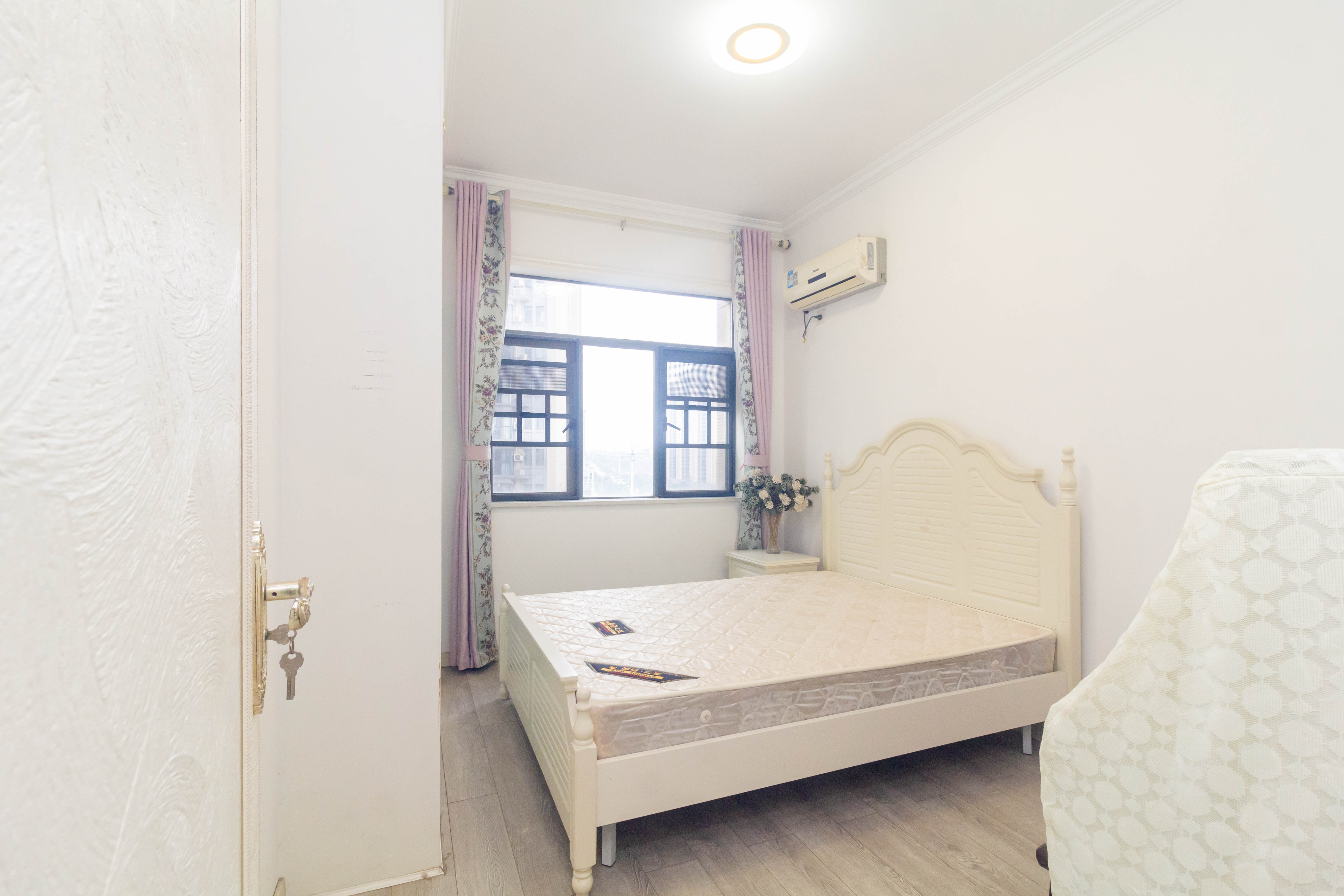 中交中央公园D2区  3室2厅1卫    139.2万 中交中央公园D2区  3室2厅1卫    139.2万卧室