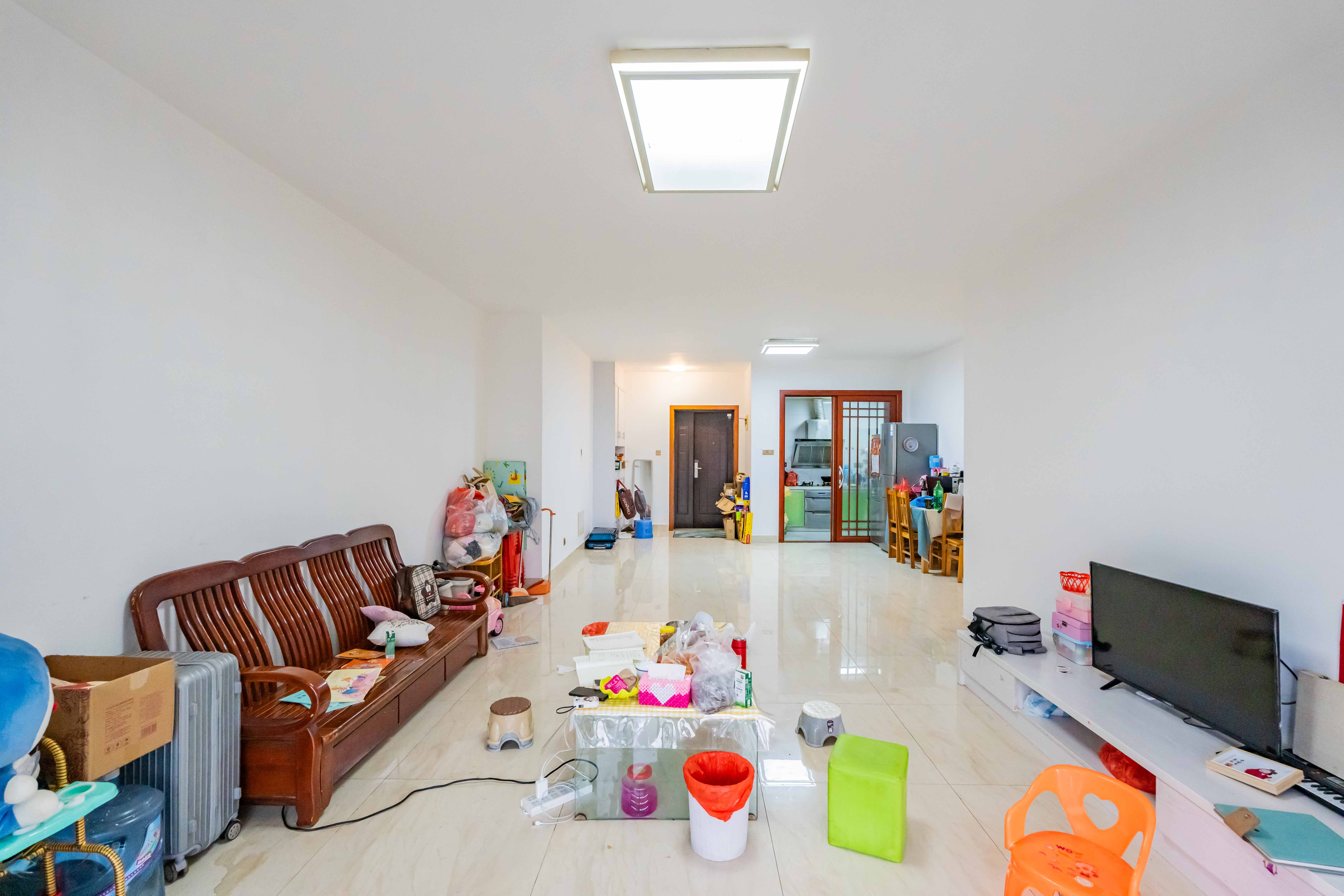 绿洲花园  3室2厅2卫    115.0万 绿洲花园  3室2厅2卫    115.0万客厅