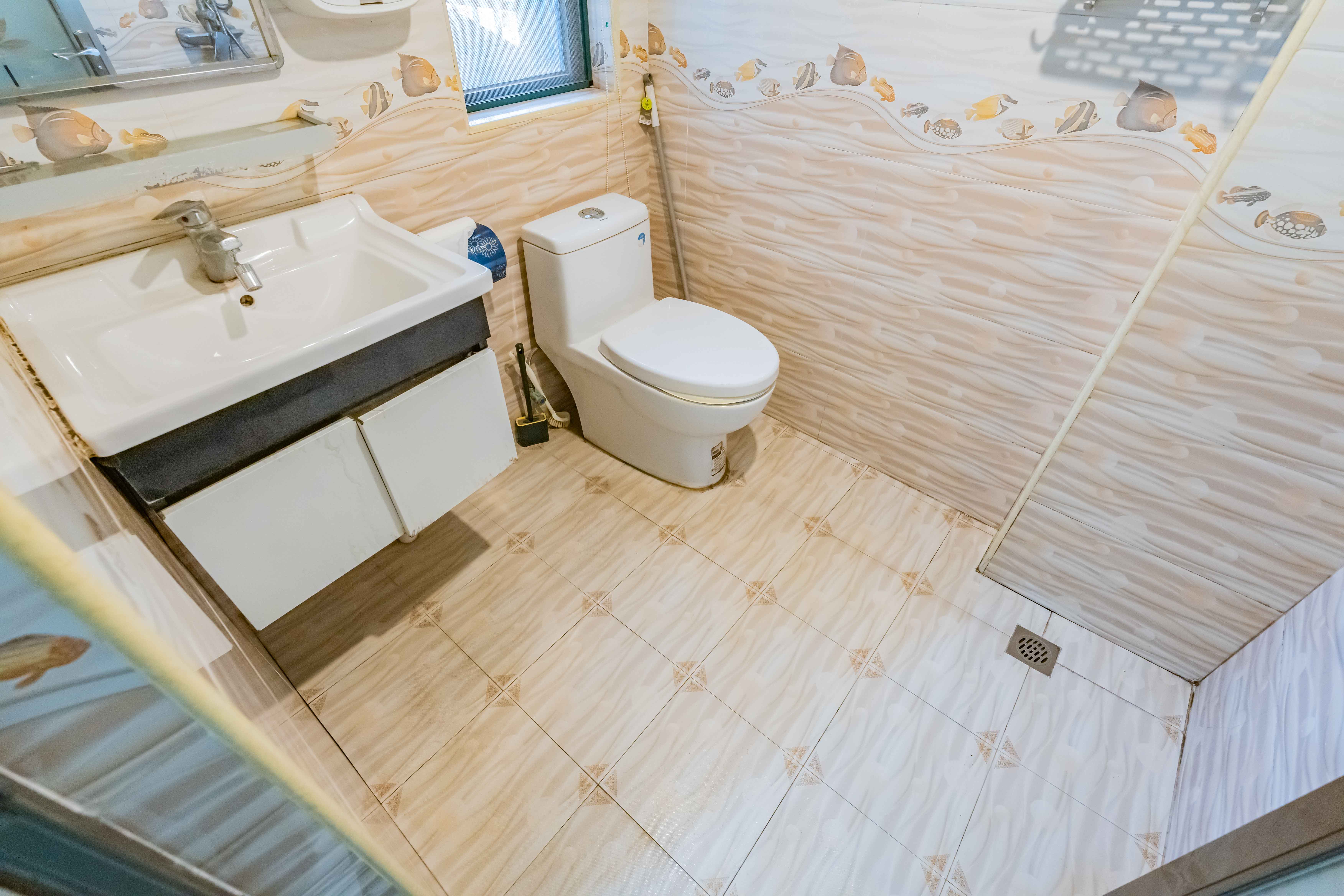 绿洲花园 3室2厅2卫 105.8万 绿洲花园 3室2厅2卫 105.8万卫生间