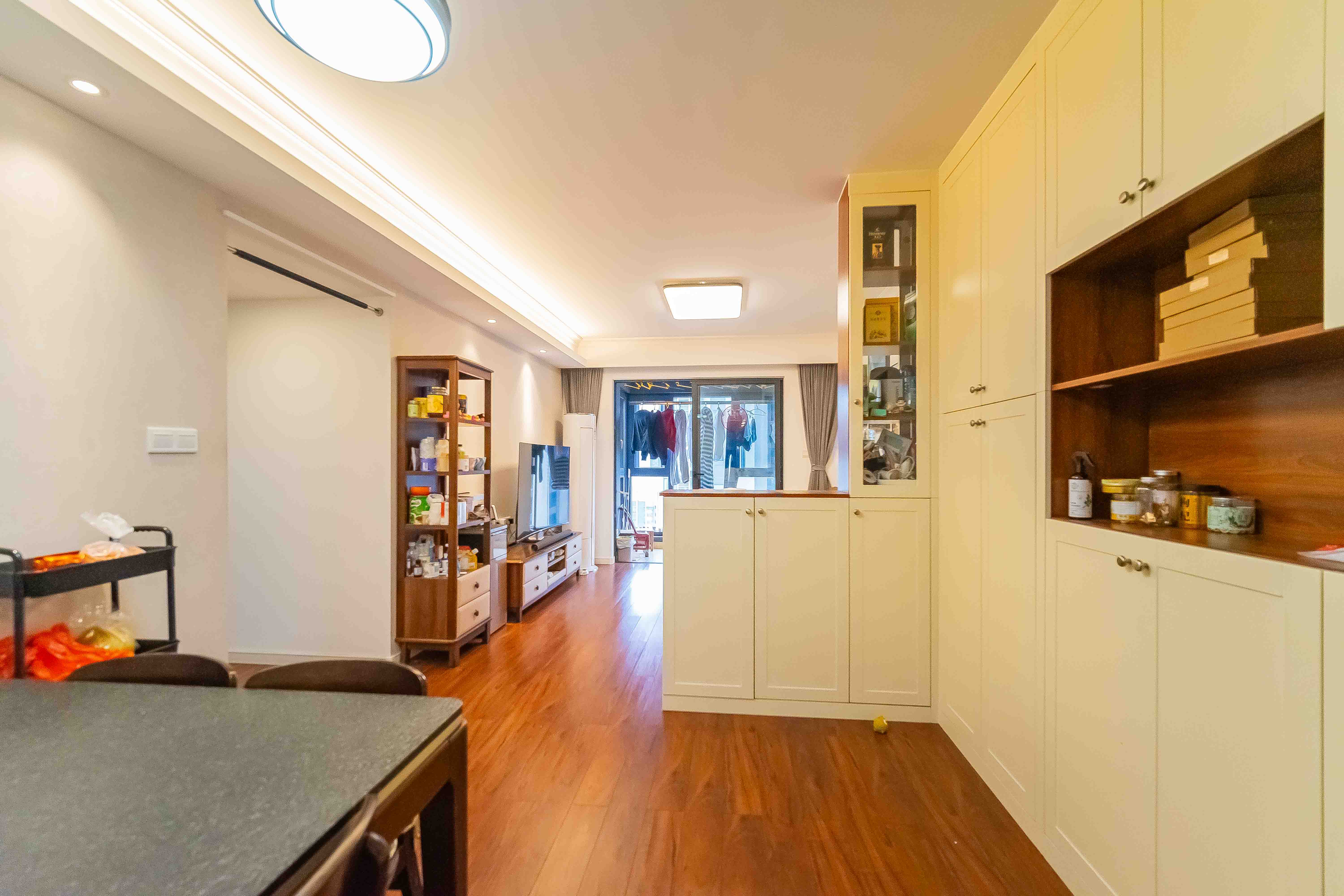 万科魅力之城  3室2厅2卫    129.8万客厅