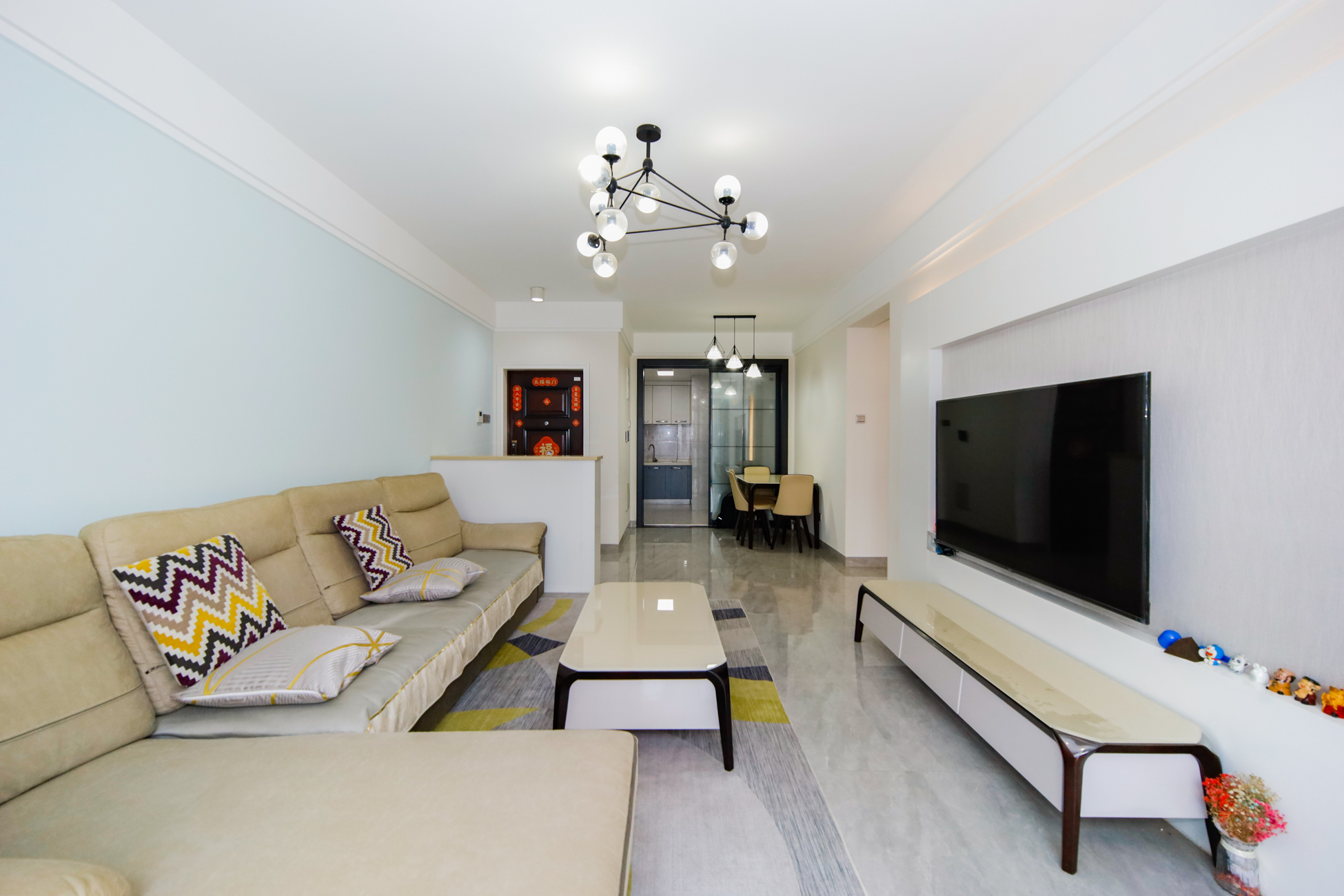 红星国际公馆 3室2厅2卫 110.0万 红星国际公馆 3室2厅2卫 110.0万客厅