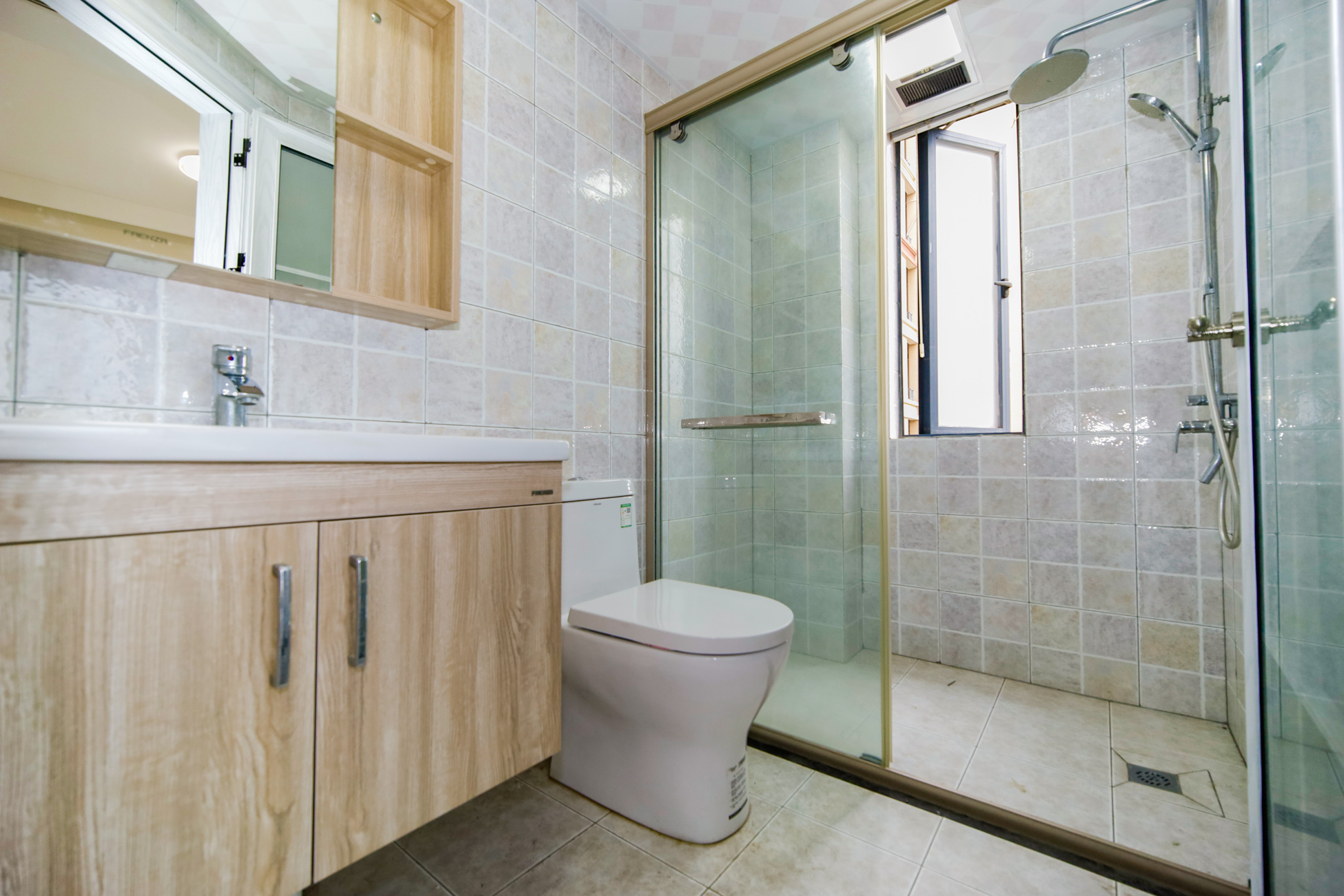 红星国际公馆 3室2厅2卫 110.0万 红星国际公馆 3室2厅2卫 110.0万卫生间