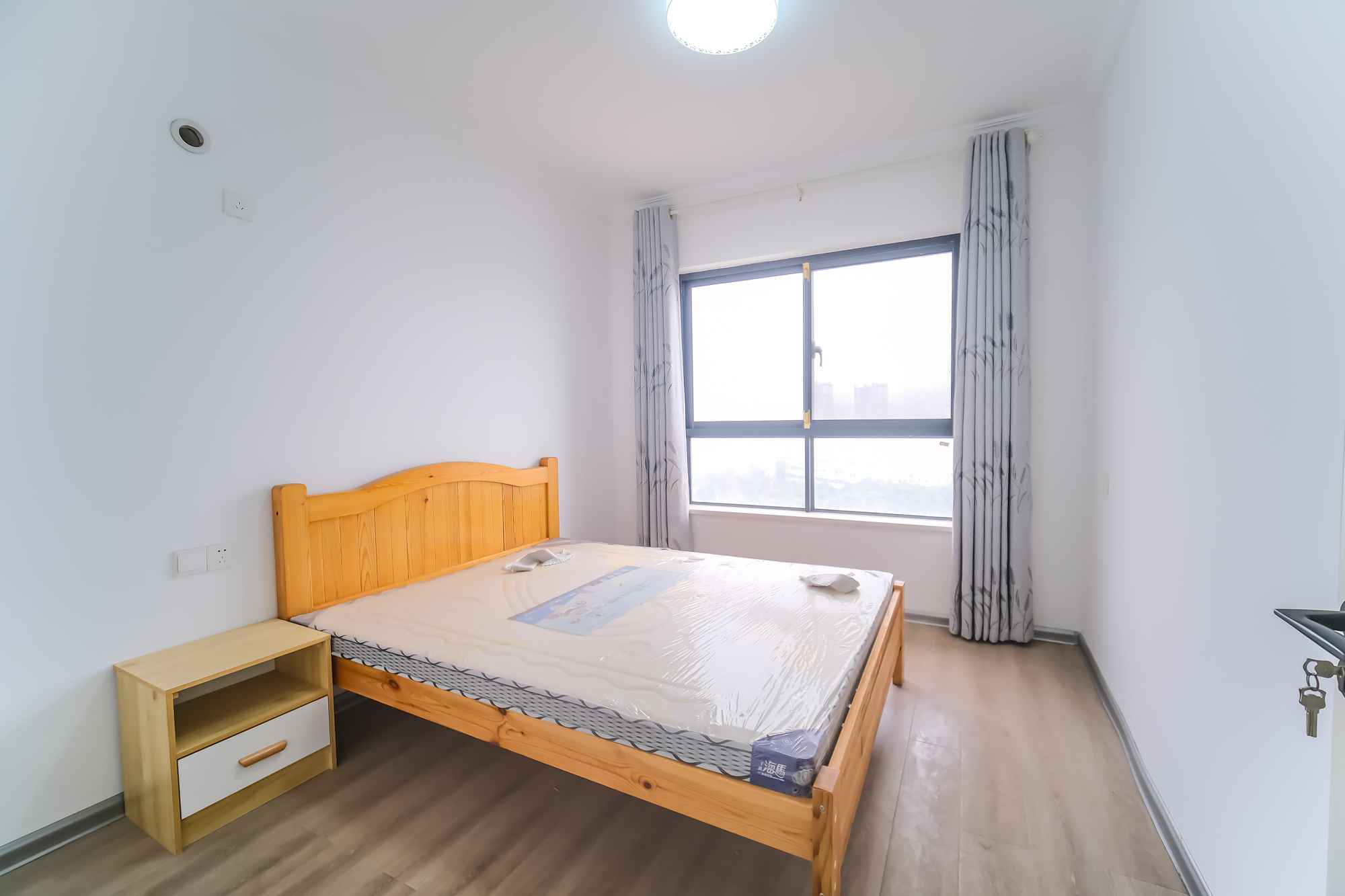 筑梦星园  3室2厅2卫    82.0万卧室