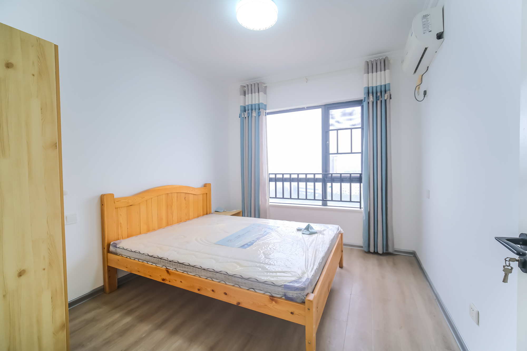 筑梦星园  3室2厅2卫    82.0万卧室