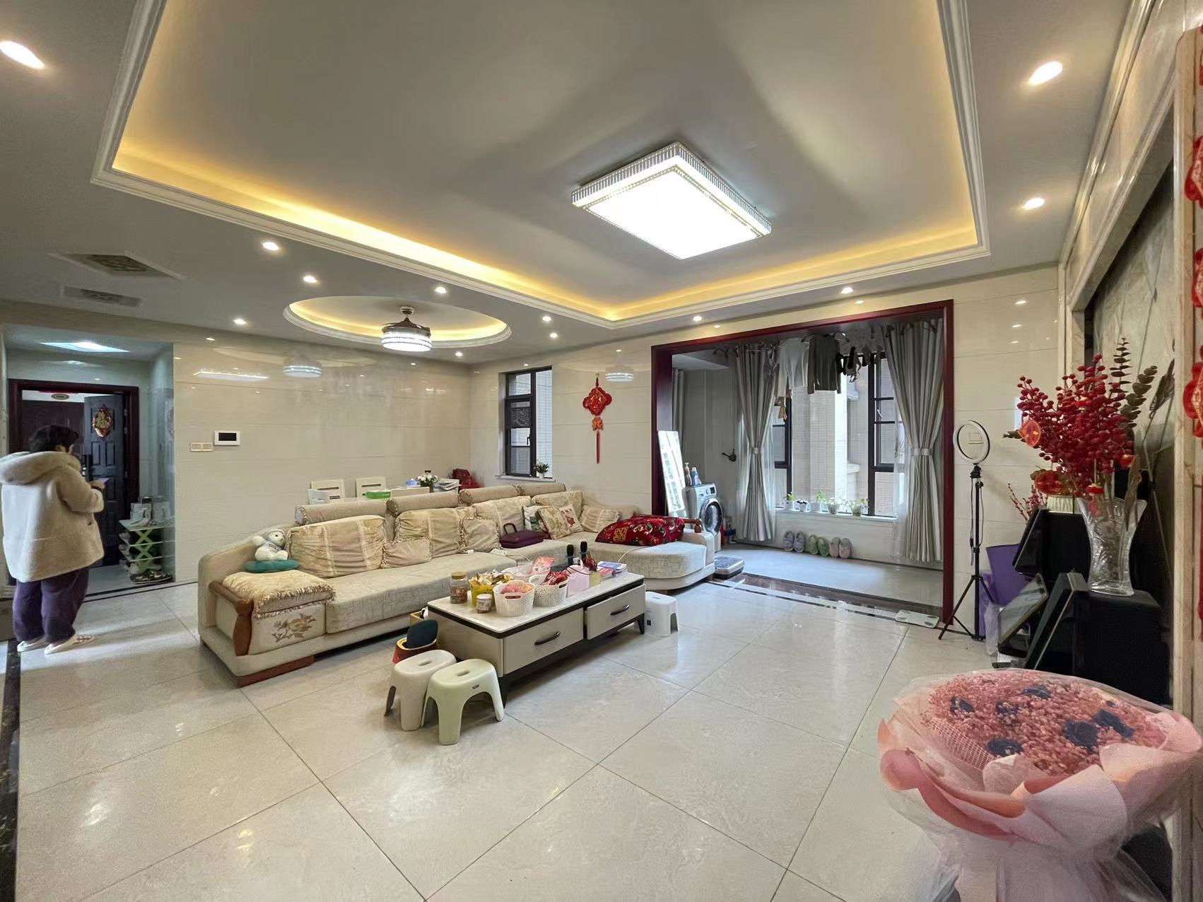 中泰财富湘江 3室2厅2卫 86.8万 中泰财富湘江 3室2厅2卫 86.8万室内图