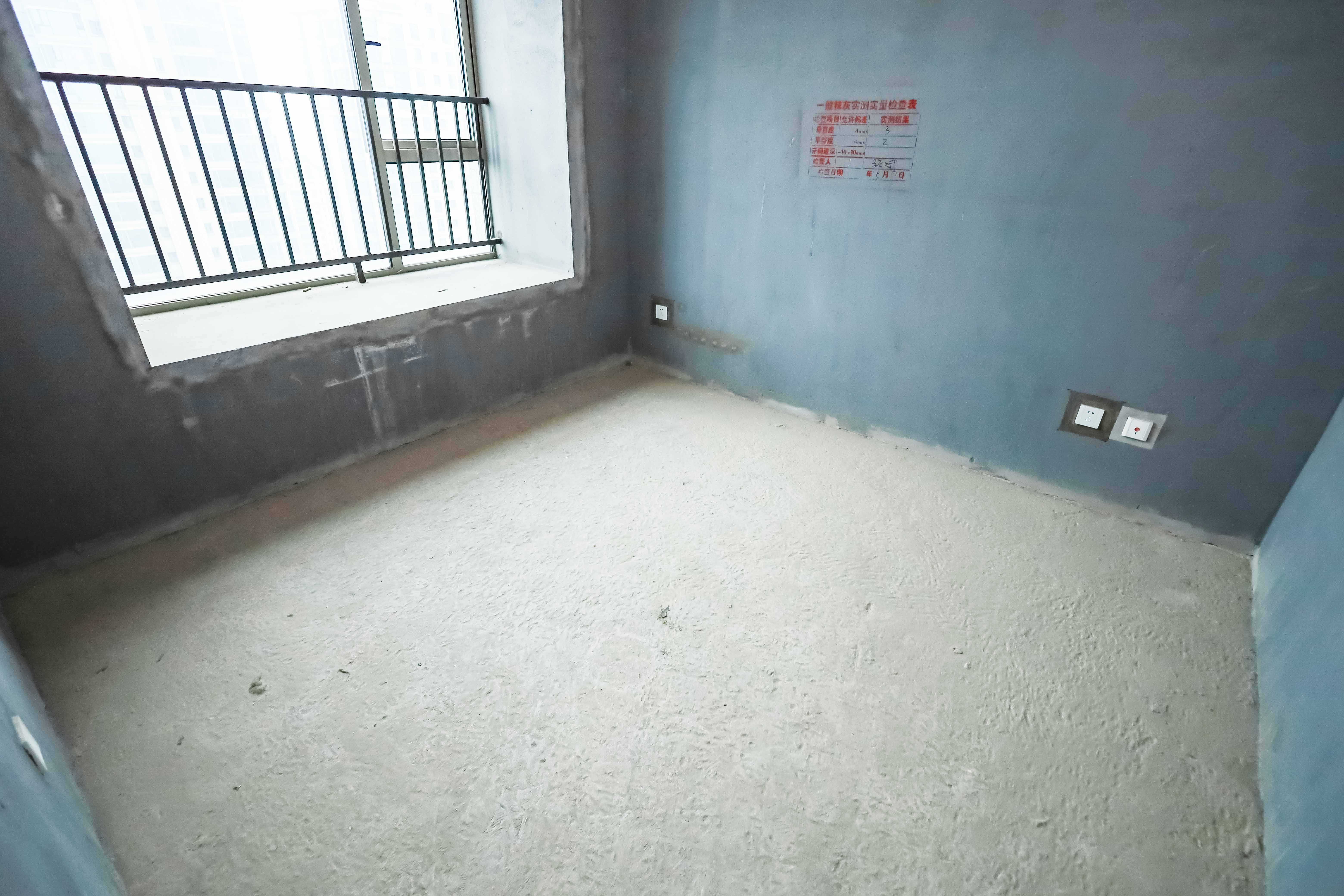 万象府台  3室2厅2卫   182.00万卧室
