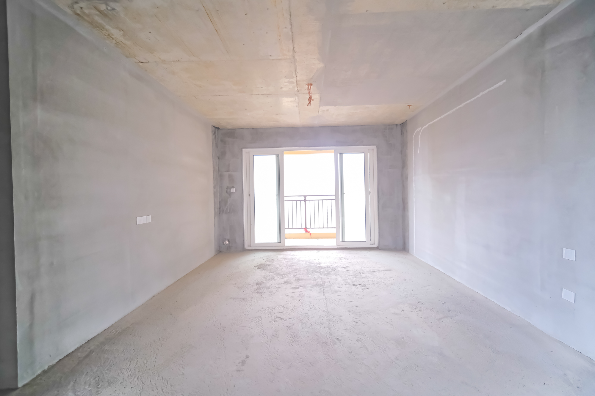 保利香槟国际 5室2厅2卫 110.0万 保利香槟国际 5室2厅2卫 110.0万客厅