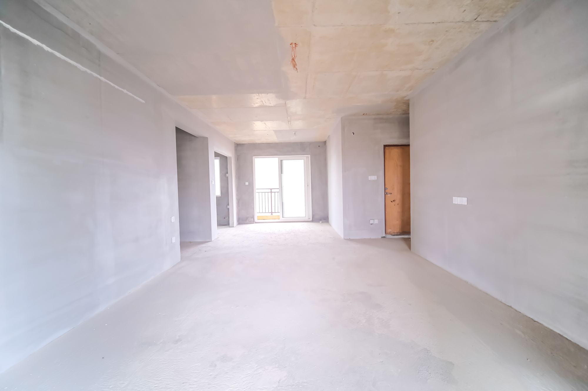 保利香槟国际 5室2厅2卫 110.0万 保利香槟国际 5室2厅2卫 110.0万客厅