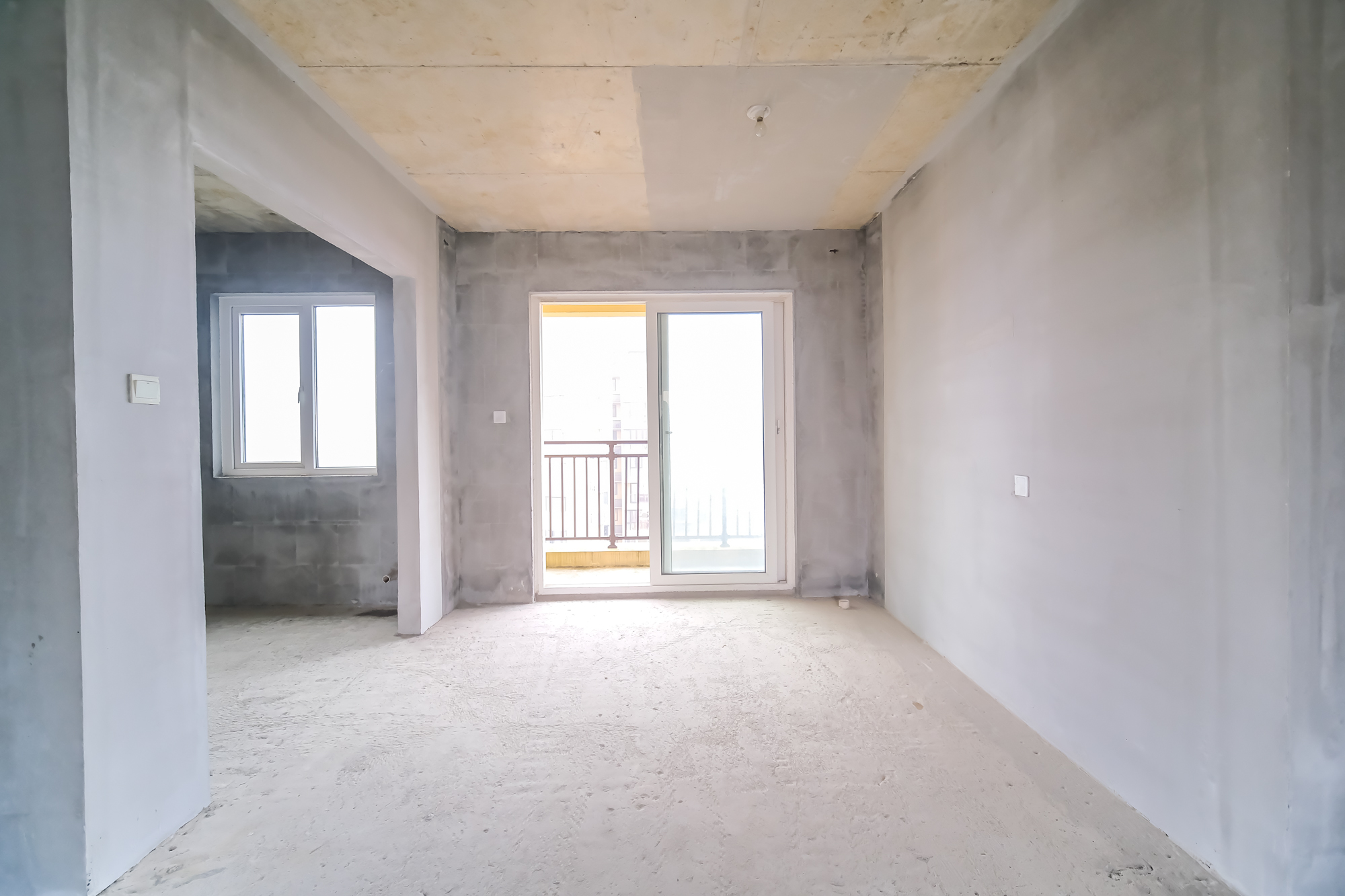 保利香槟国际 5室2厅2卫 110.0万 保利香槟国际 5室2厅2卫 110.0万客厅