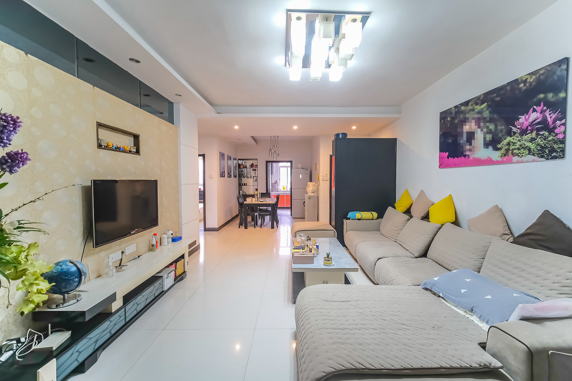 山水人家三期 2室2厅1卫 39.8万 山水人家三期 2室2厅1卫 39.8万客厅