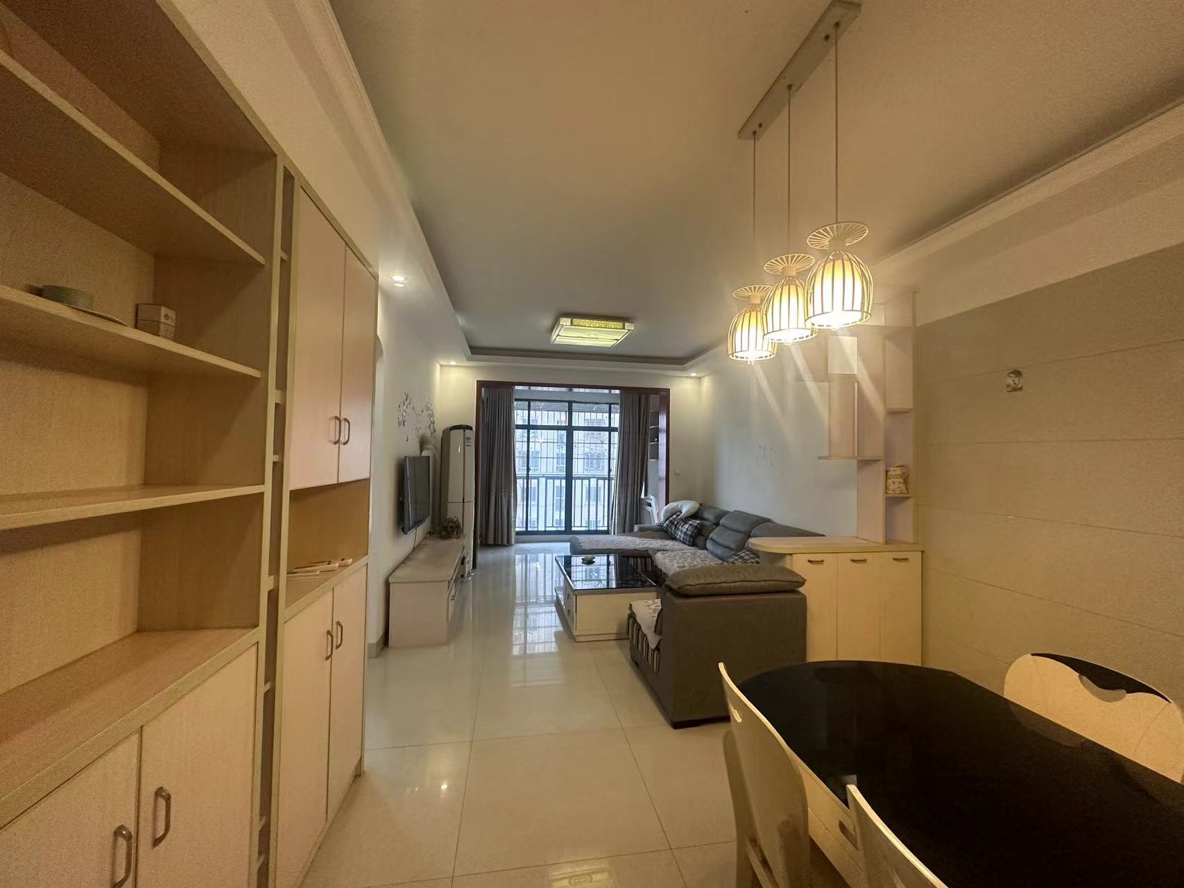 泰山公馆  2室2厅1卫    48.0万 泰山公馆  2室2厅1卫    48.0万室内图