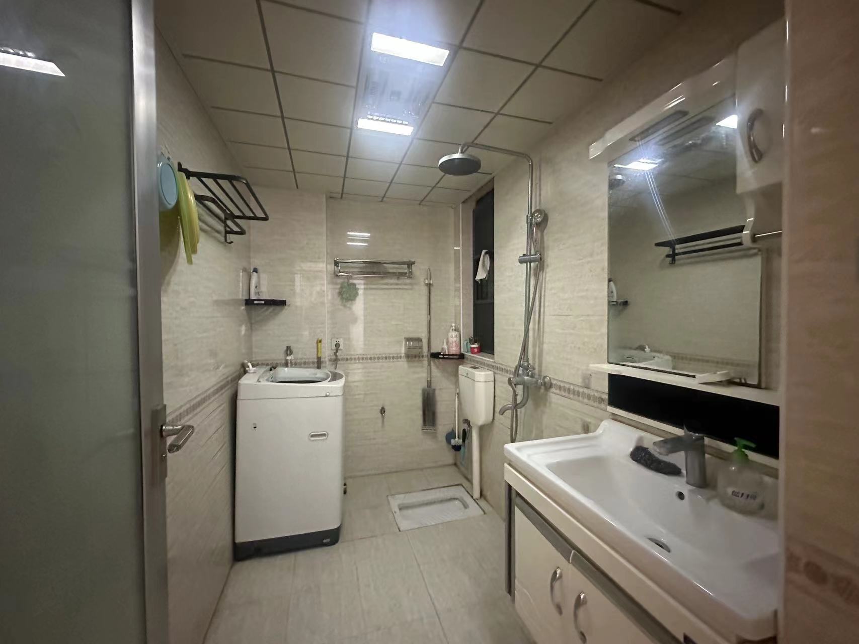 泰山公馆  2室2厅1卫    48.0万 泰山公馆  2室2厅1卫    48.0万室内图