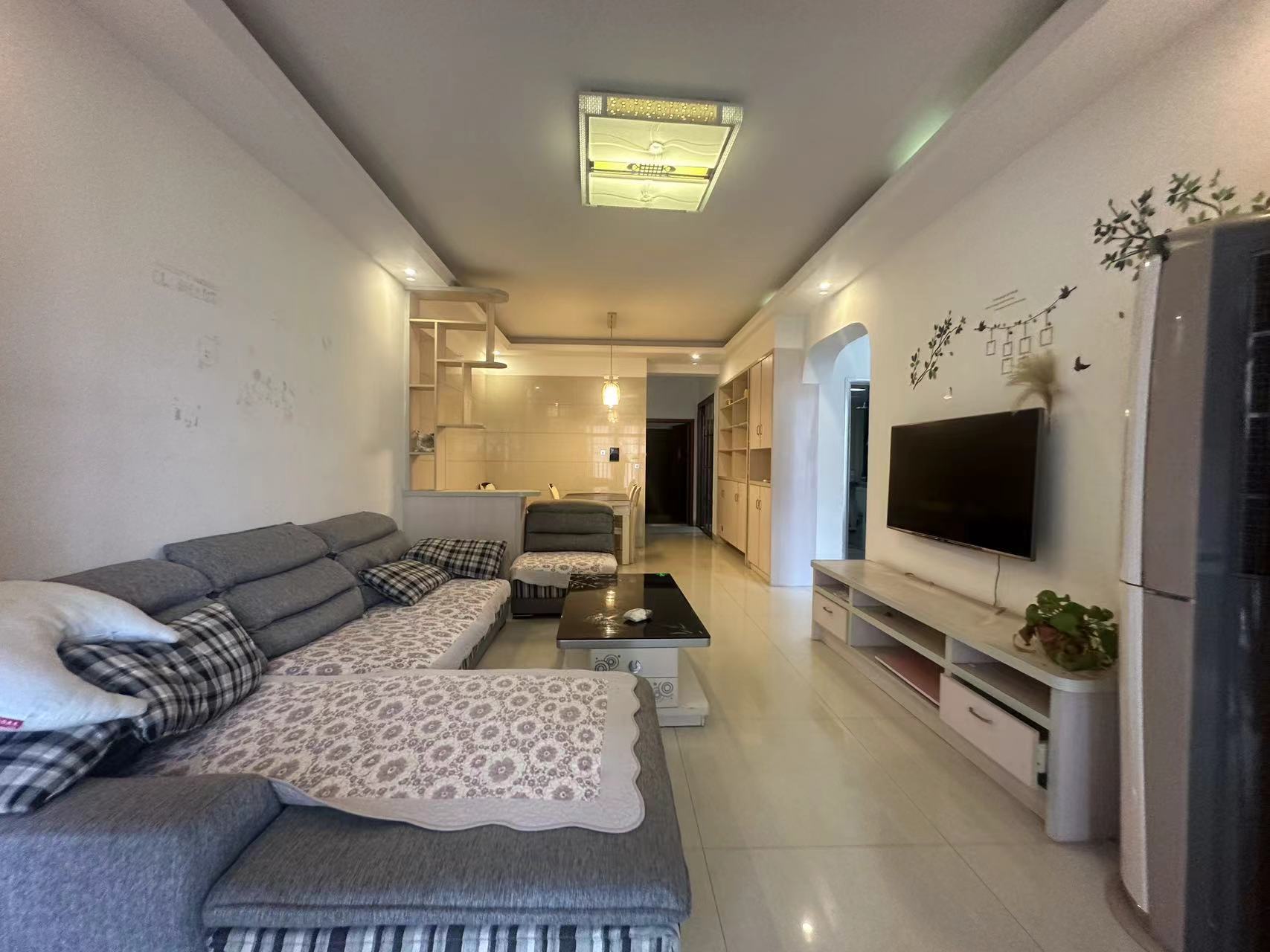 泰山公馆  2室2厅1卫    48.0万 泰山公馆  2室2厅1卫    48.0万室内图