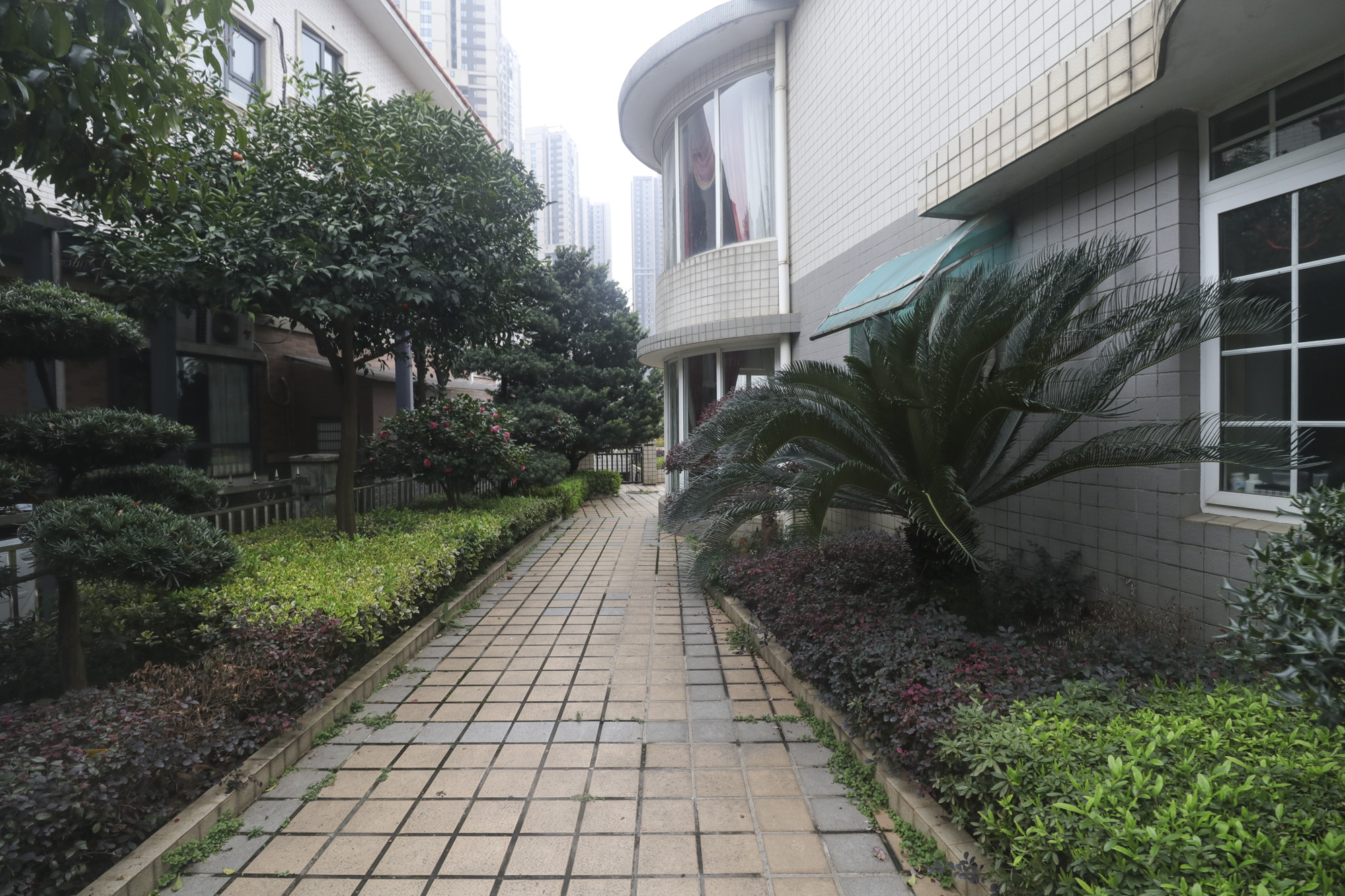 芙蓉别墅山庄(嘉湘华庭) 15室3厅6卫 2280.0万 芙蓉别墅山庄(嘉湘华庭) 15室3厅6卫 2280.0万其他