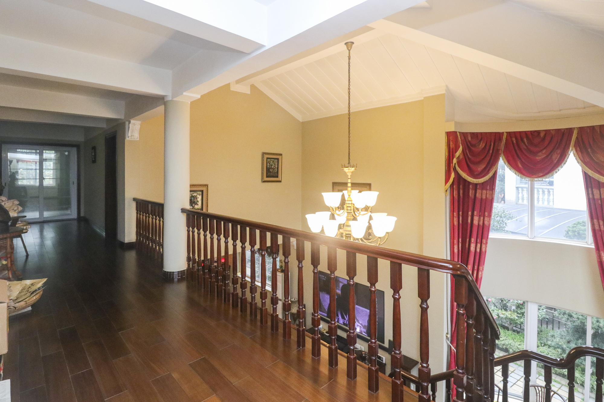 芙蓉别墅山庄(嘉湘华庭) 15室3厅6卫 2280.0万 芙蓉别墅山庄(嘉湘华庭) 15室3厅6卫 2280.0万其他