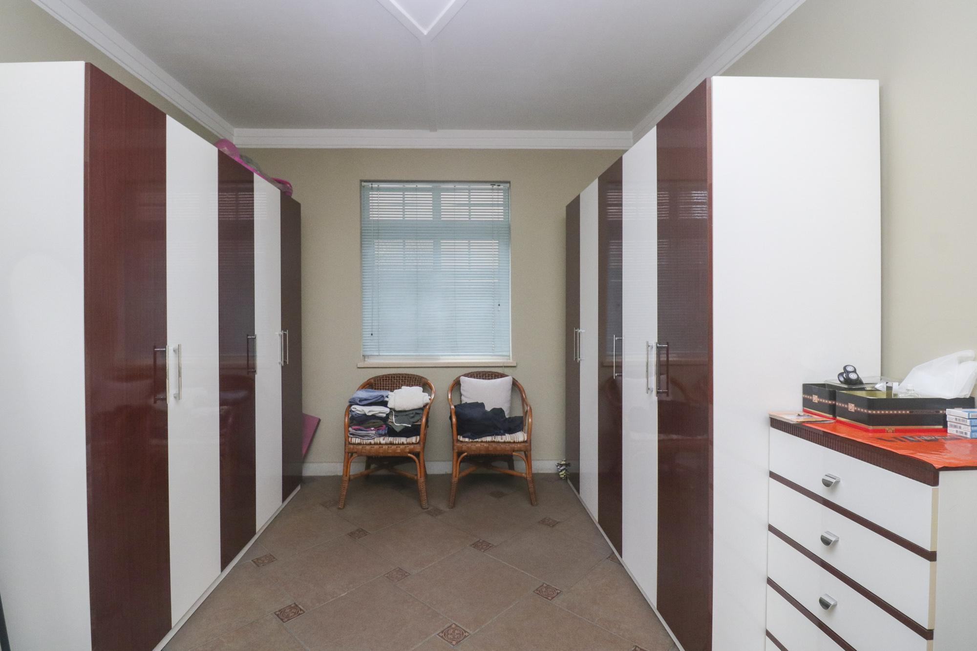 芙蓉别墅山庄(嘉湘华庭) 15室3厅6卫 2280.0万 芙蓉别墅山庄(嘉湘华庭) 15室3厅6卫 2280.0万其他