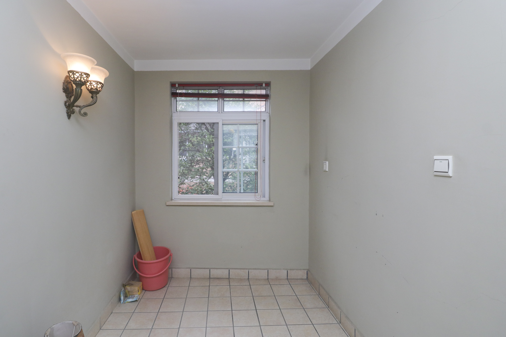 芙蓉别墅山庄(嘉湘华庭) 15室3厅6卫 2280.0万 芙蓉别墅山庄(嘉湘华庭) 15室3厅6卫 2280.0万其他