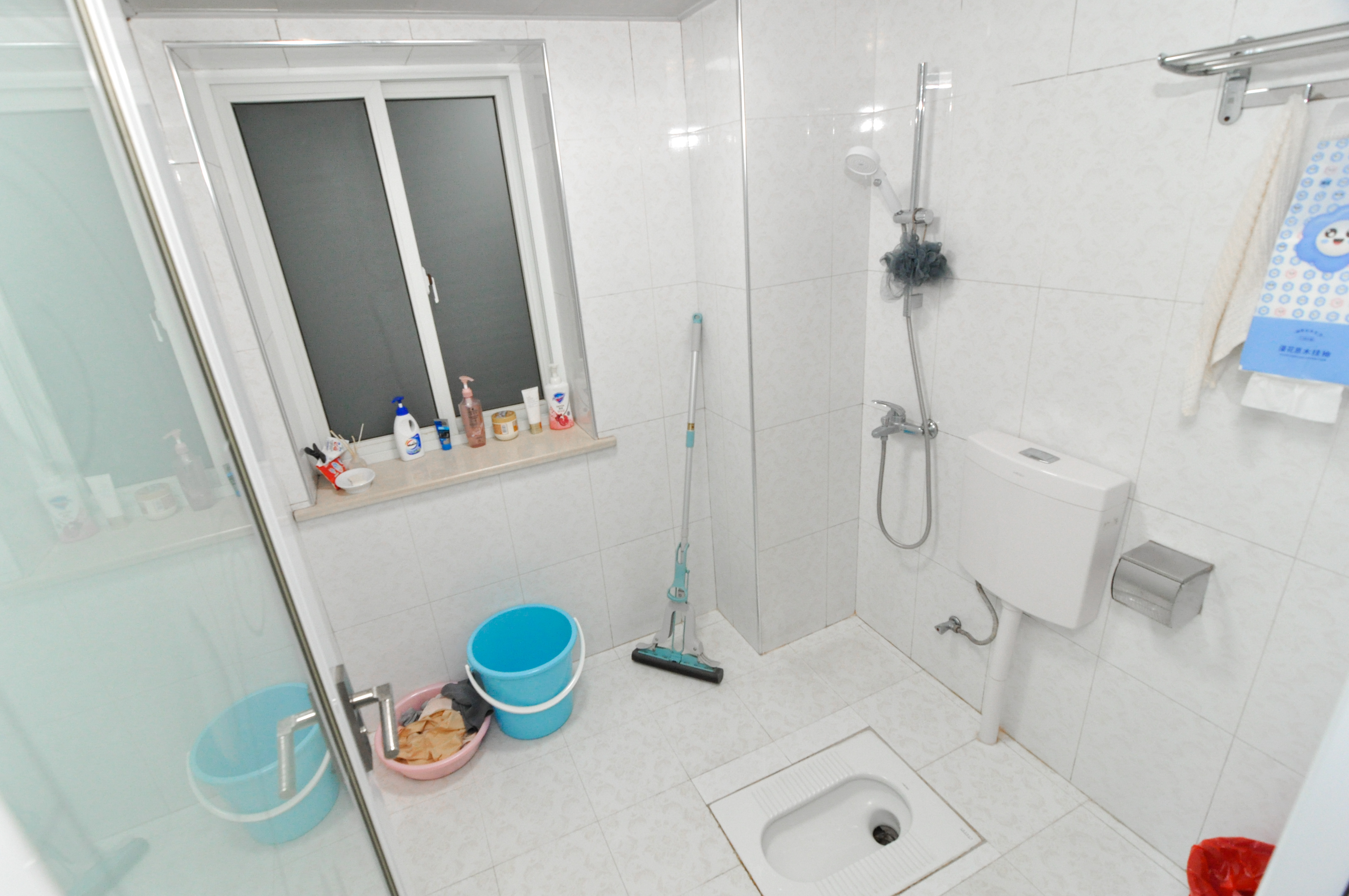 共和世家  3室2厅2卫    185.0万 共和世家  3室2厅2卫    185.0万卫生间