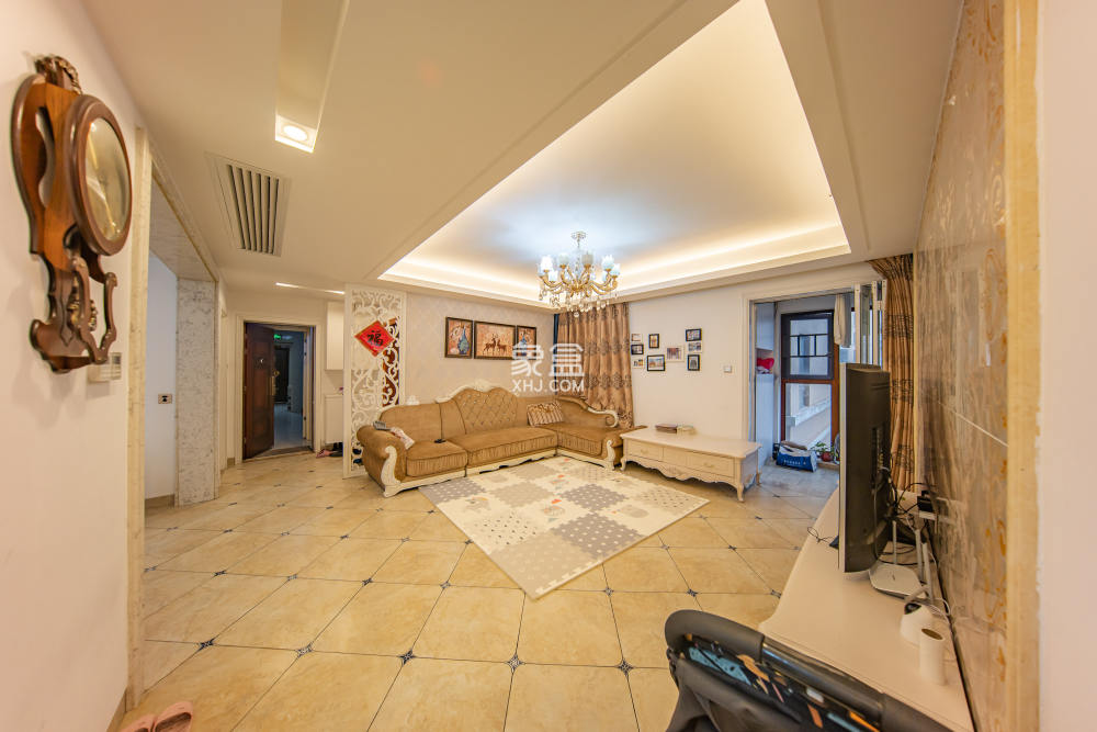 米兰春天  4室2厅2卫    79.8万