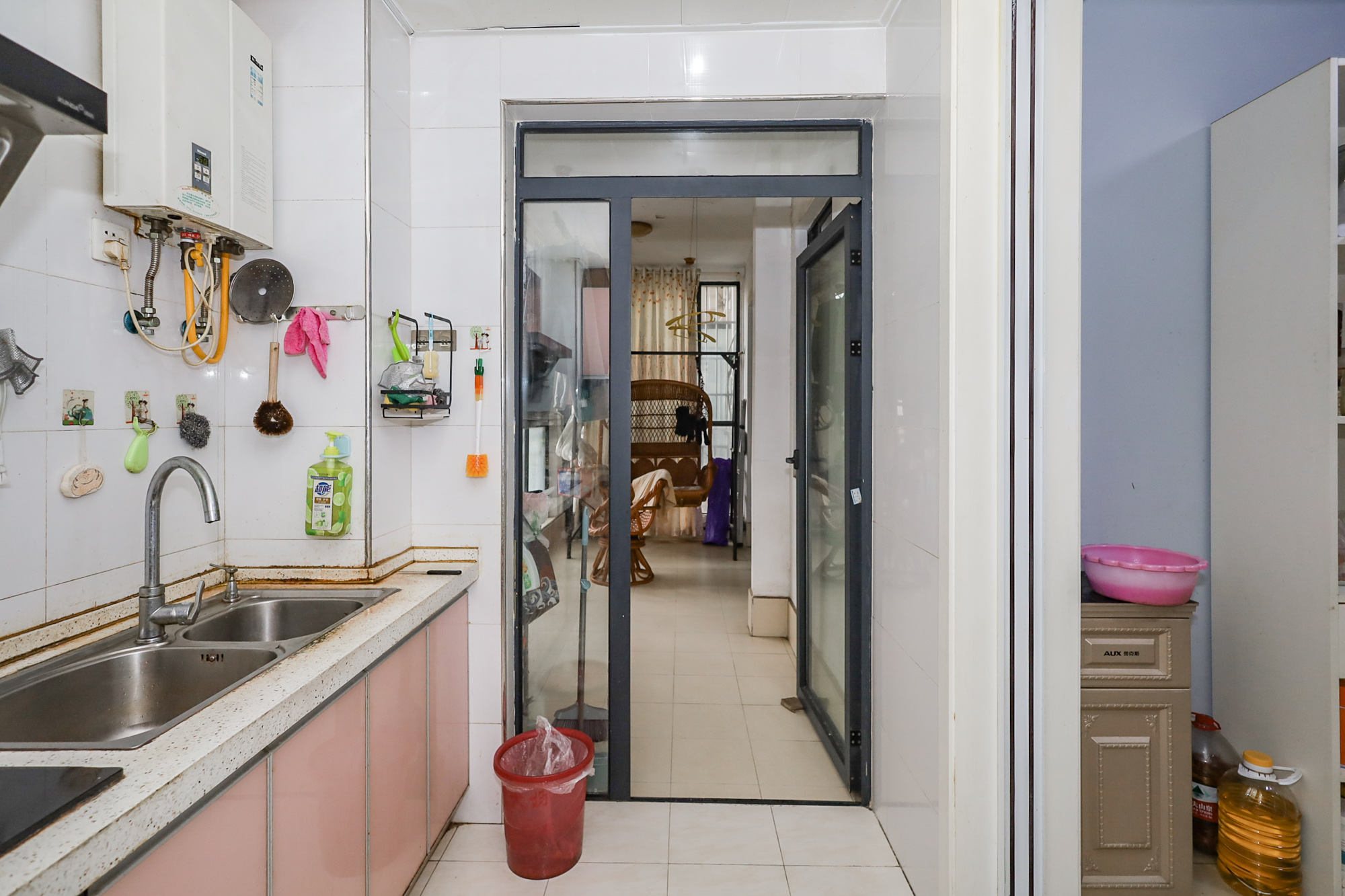 钰龙天下一期  4室2厅2卫    295.0万 钰龙天下一期  4室2厅2卫    295.0万厨房