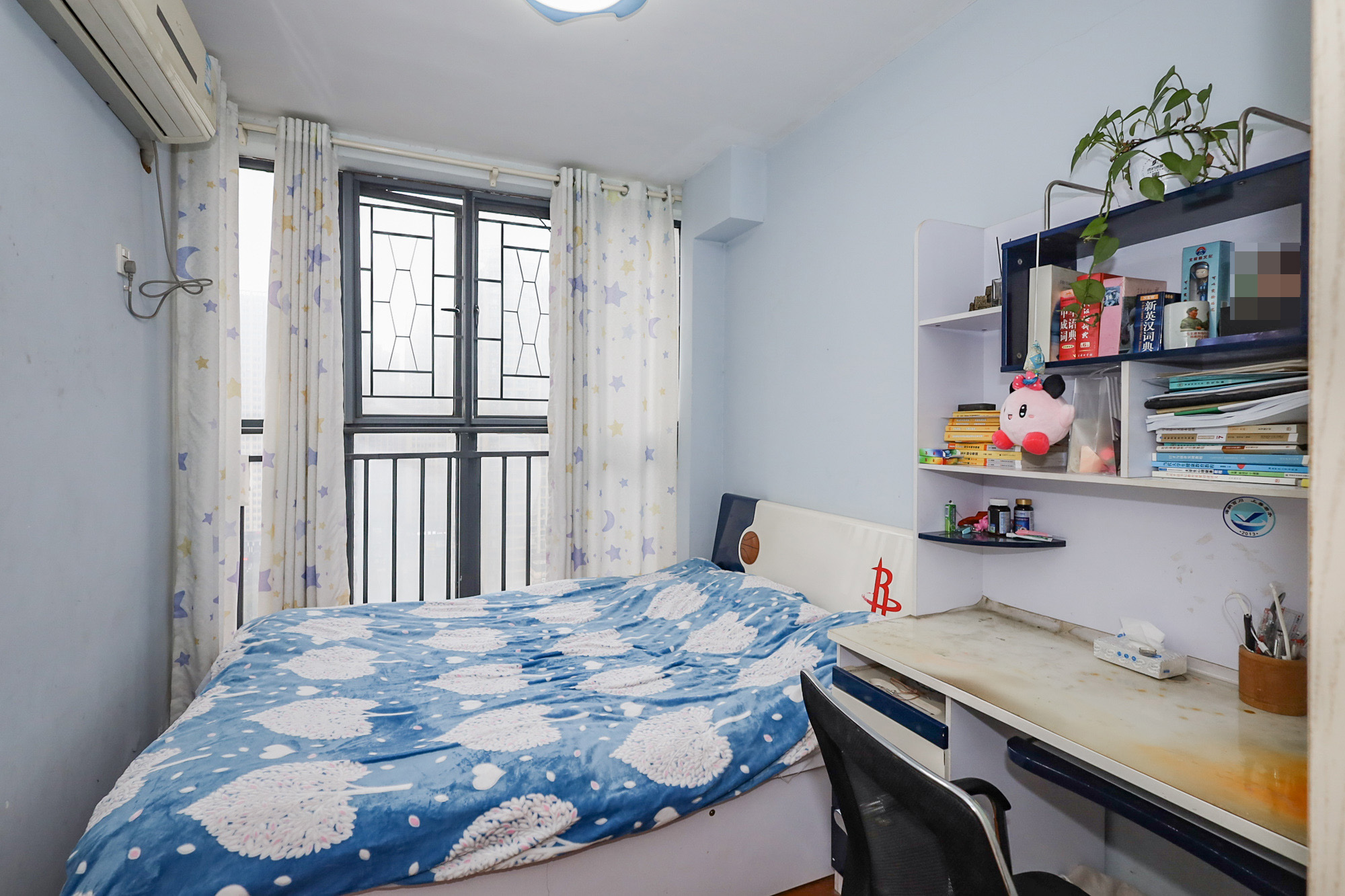 钰龙天下一期  4室2厅2卫    295.0万 钰龙天下一期  4室2厅2卫    295.0万卧室