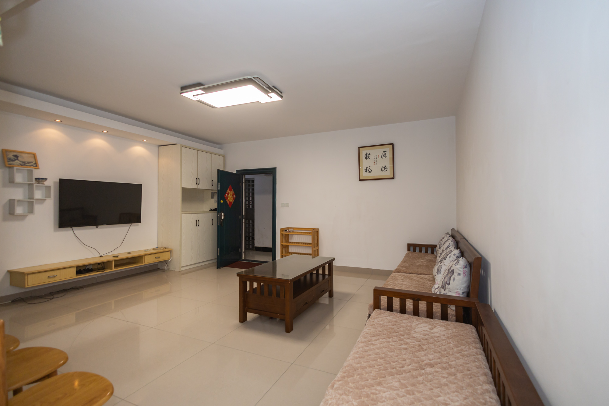 锦璨家园  2室2厅1卫    56.7万 锦璨家园  2室2厅1卫    56.7万客厅