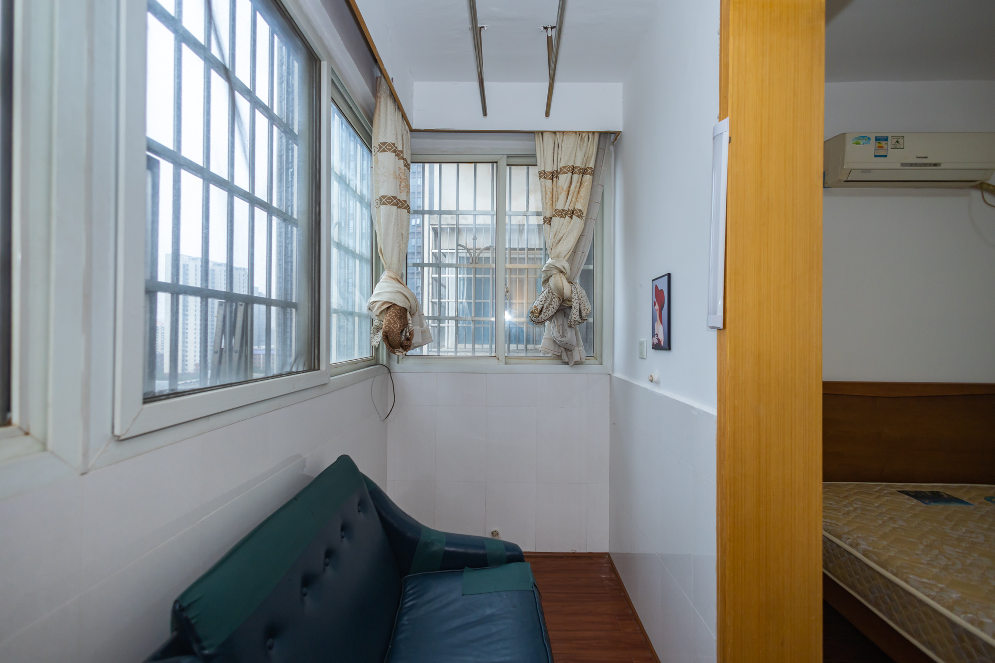 锦璨家园  2室2厅1卫    56.7万 锦璨家园  2室2厅1卫    56.7万阳台