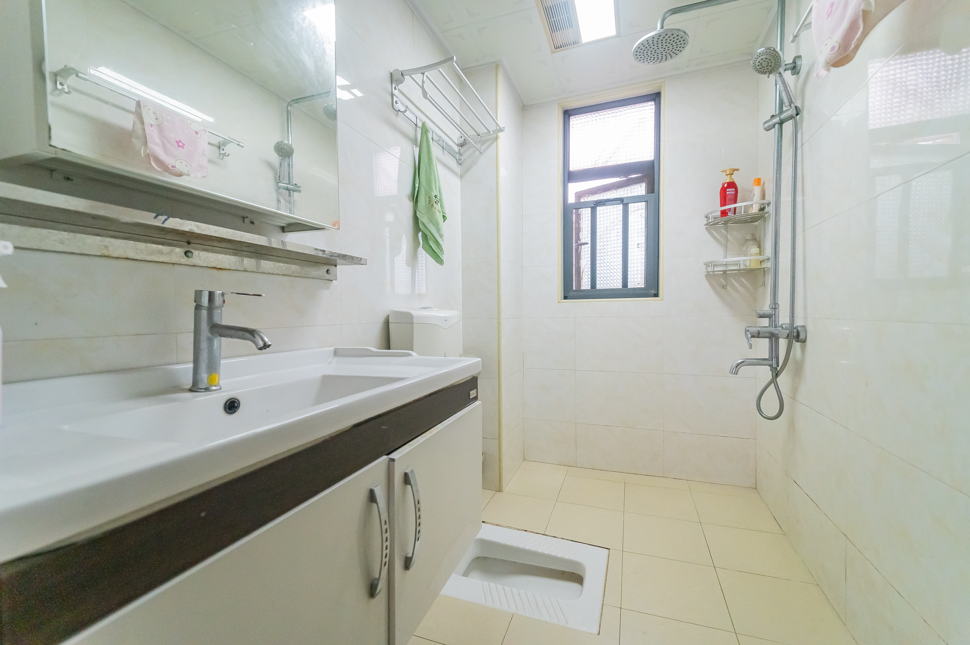 海伦春天 3室2厅2卫 108.0万 海伦春天 3室2厅2卫 108.0万卫生间