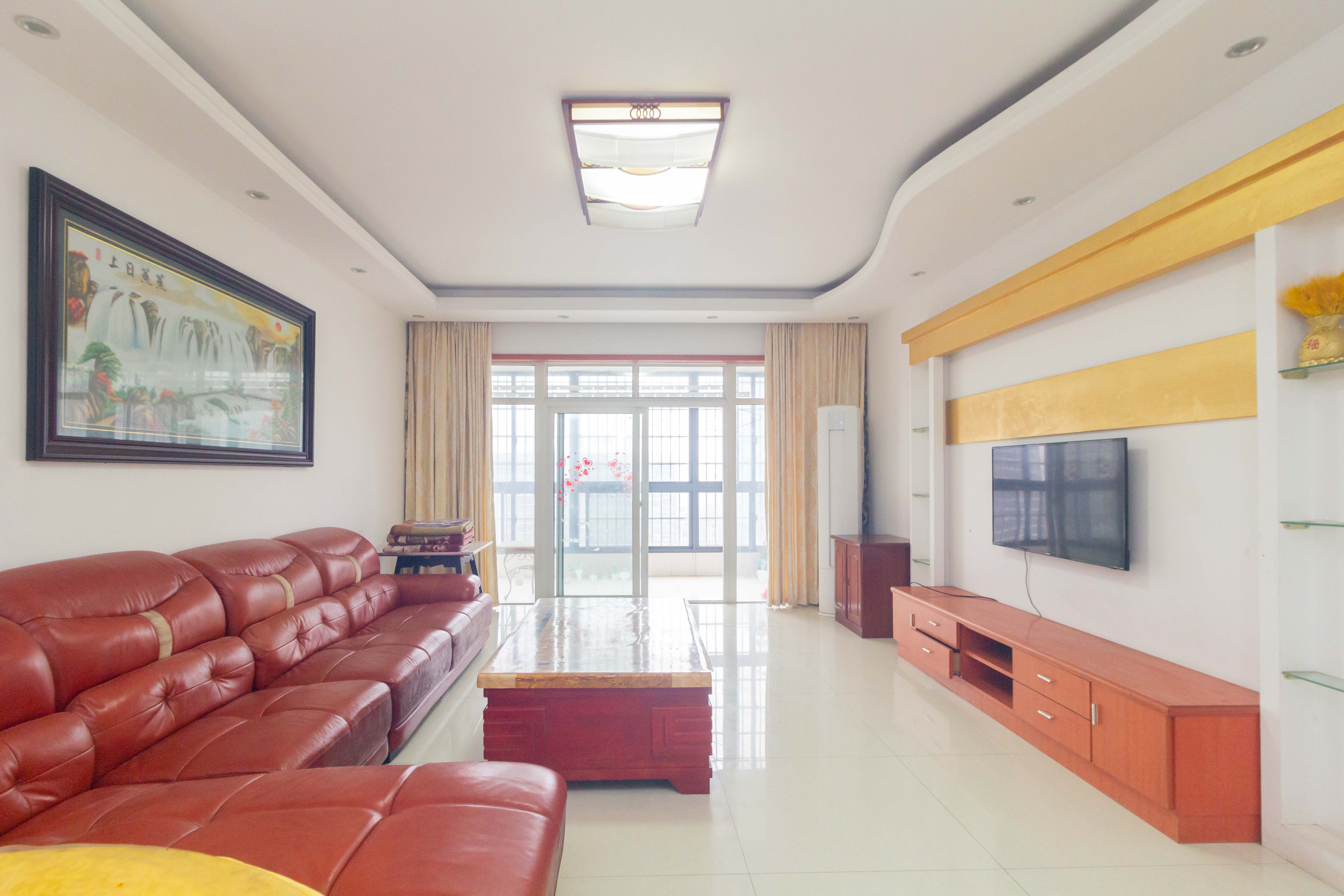 紫东苑(星沙) 3室2厅2卫 78.8万 紫东苑(星沙) 3室2厅2卫 78.8万客厅