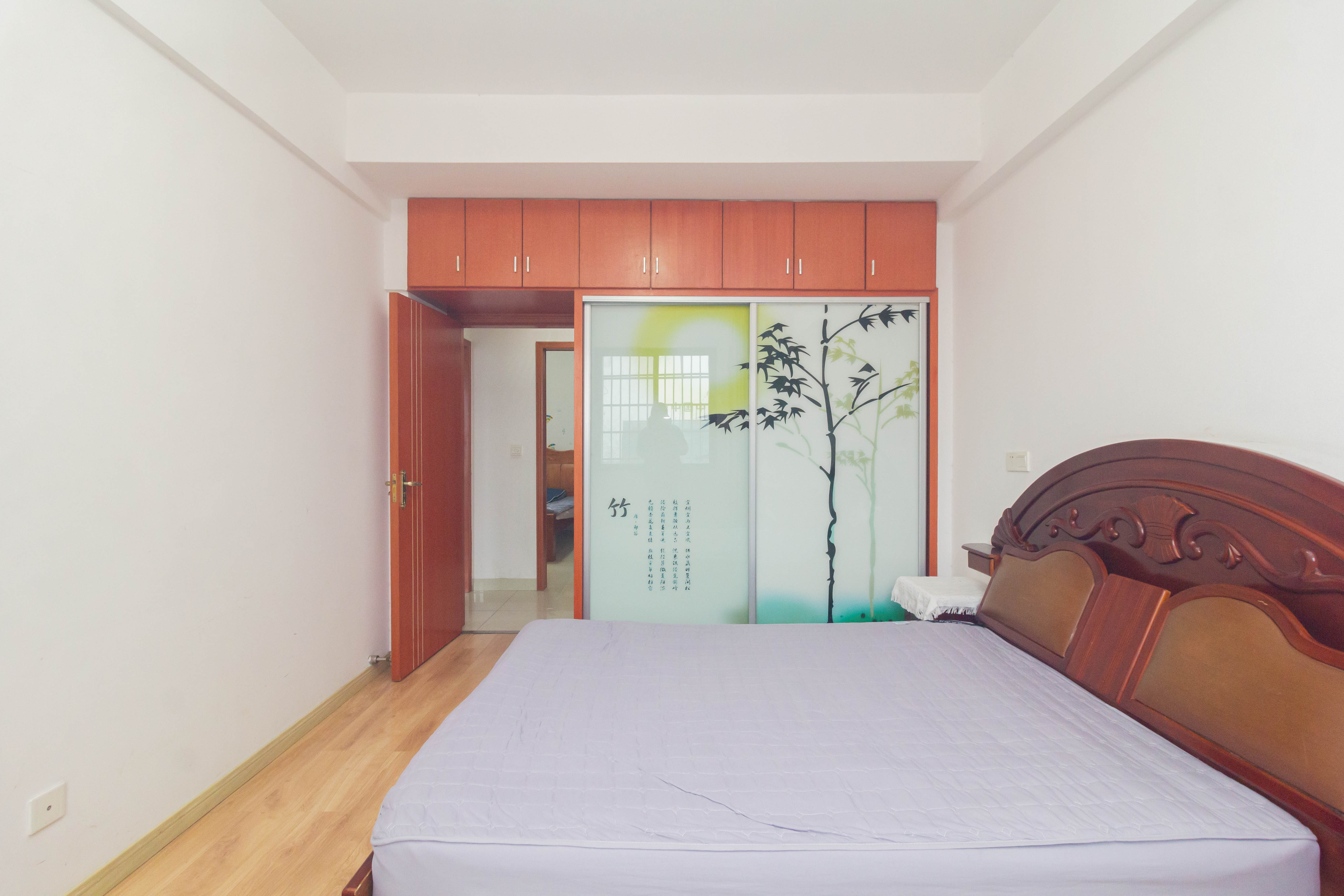 紫东苑(星沙) 3室2厅2卫 78.8万 紫东苑(星沙) 3室2厅2卫 78.8万卧室