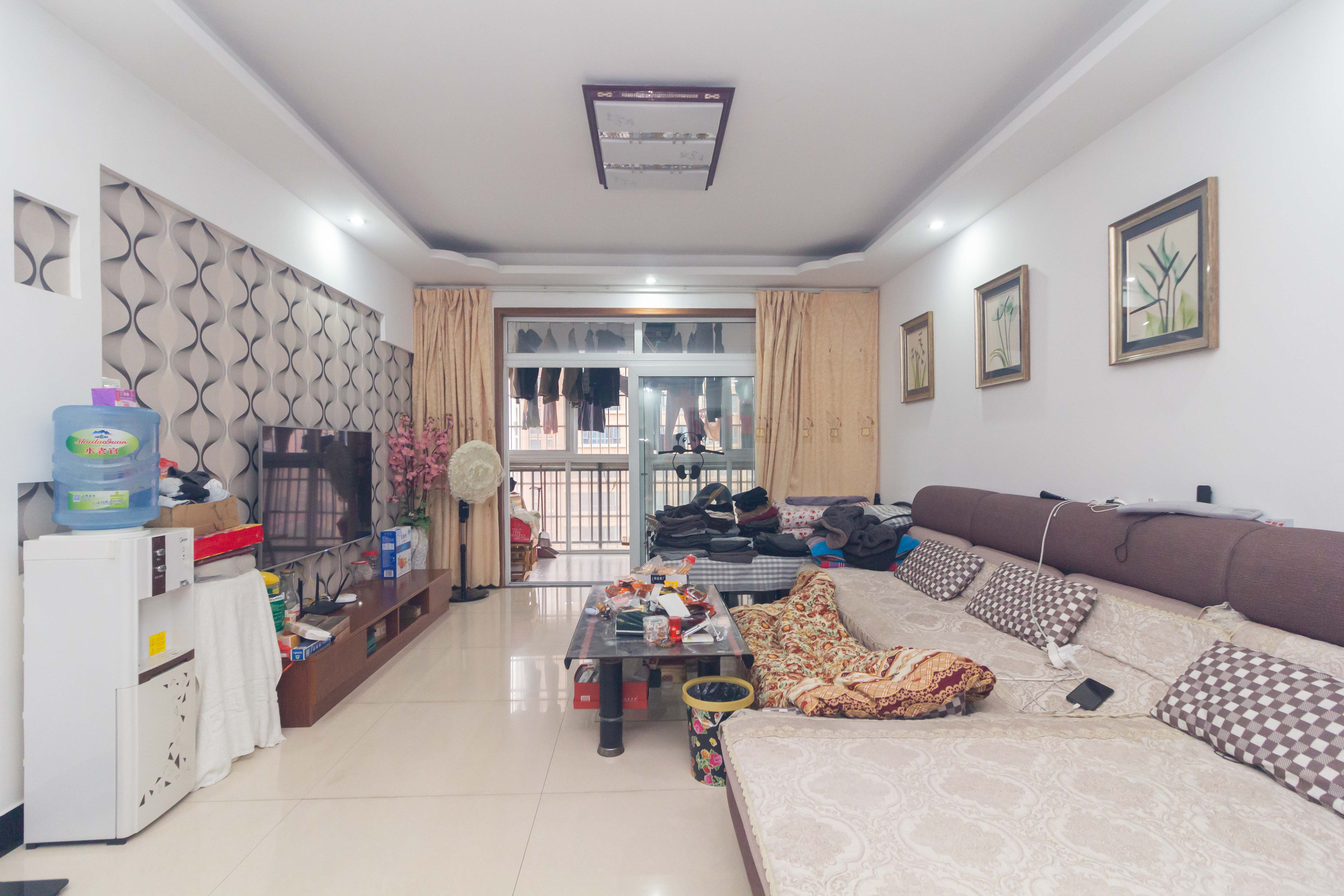 明天一城  2室2厅1卫    52.8万 明天一城  2室2厅1卫    52.8万客厅