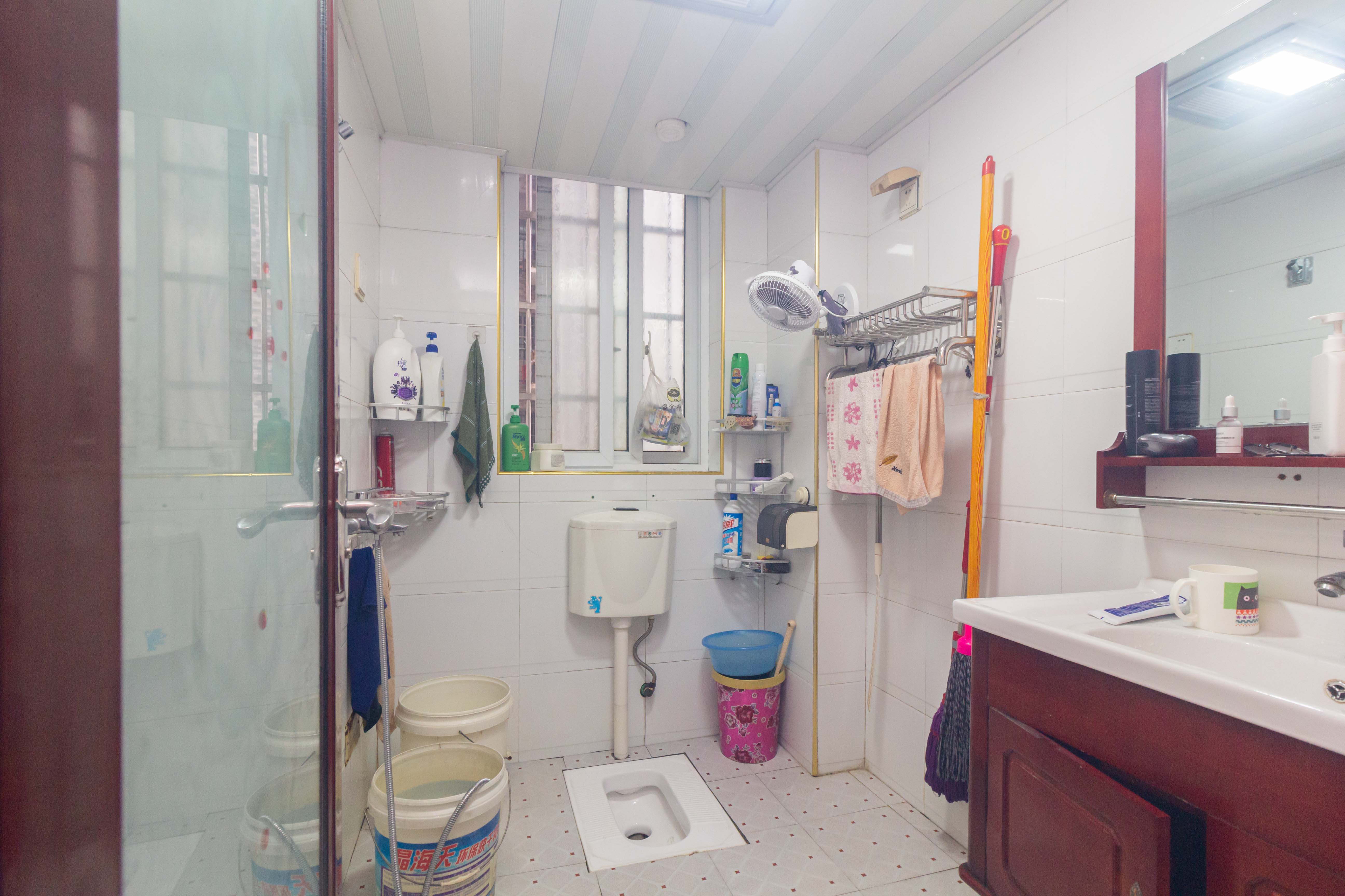 明天一城  2室2厅1卫    52.8万 明天一城  2室2厅1卫    52.8万卫生间