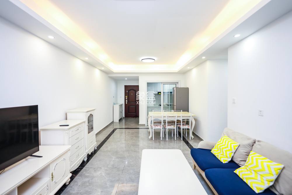 卓越蔚蓝海岸三期  3室2厅2卫    95.0万