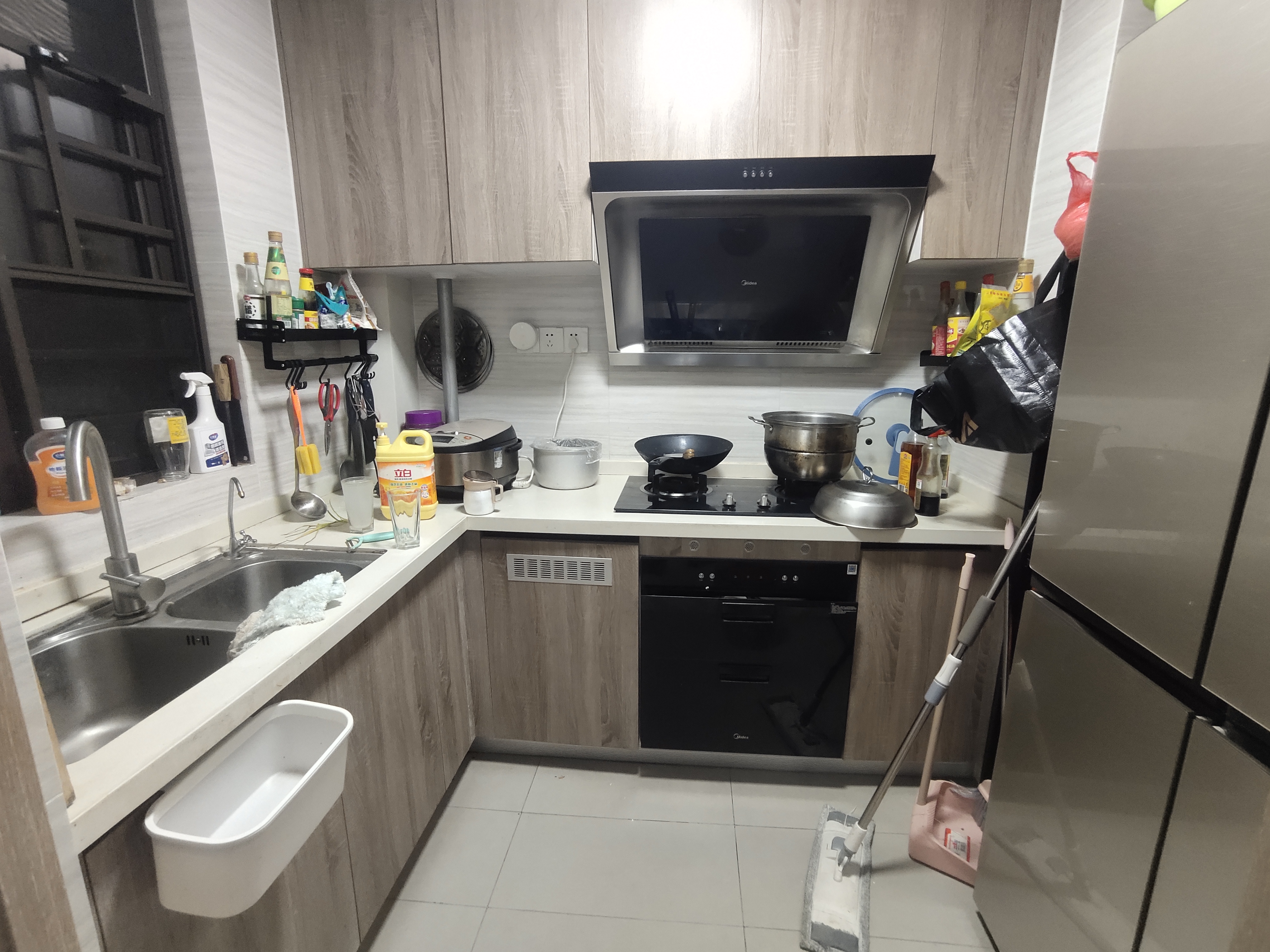 美的翰城  4室2厅2卫    96.8万 美的翰城  4室2厅2卫    96.8万室内图