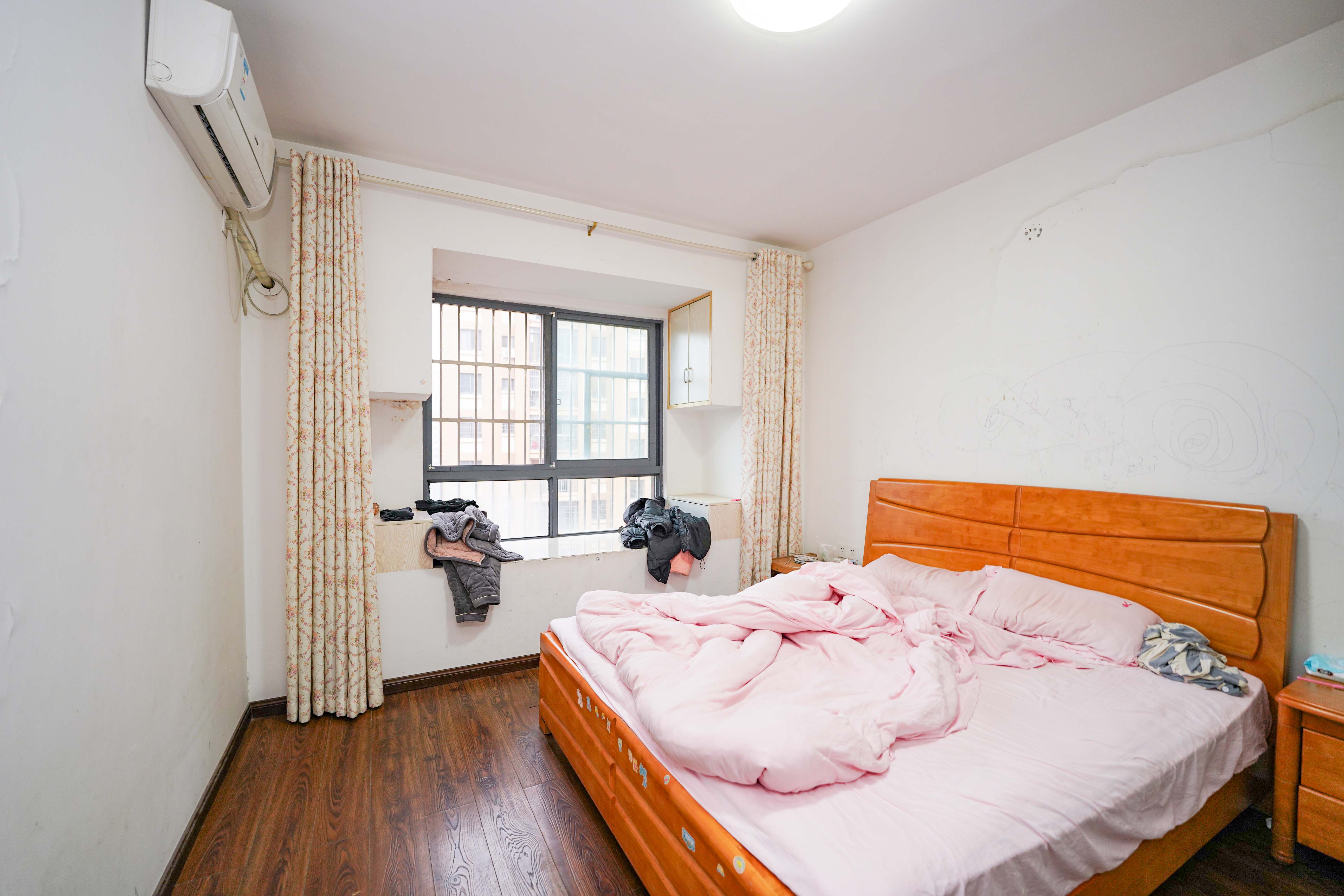 山水嘉园 3室1厅1卫 51.0万 山水嘉园 3室1厅1卫 51.0万卧室