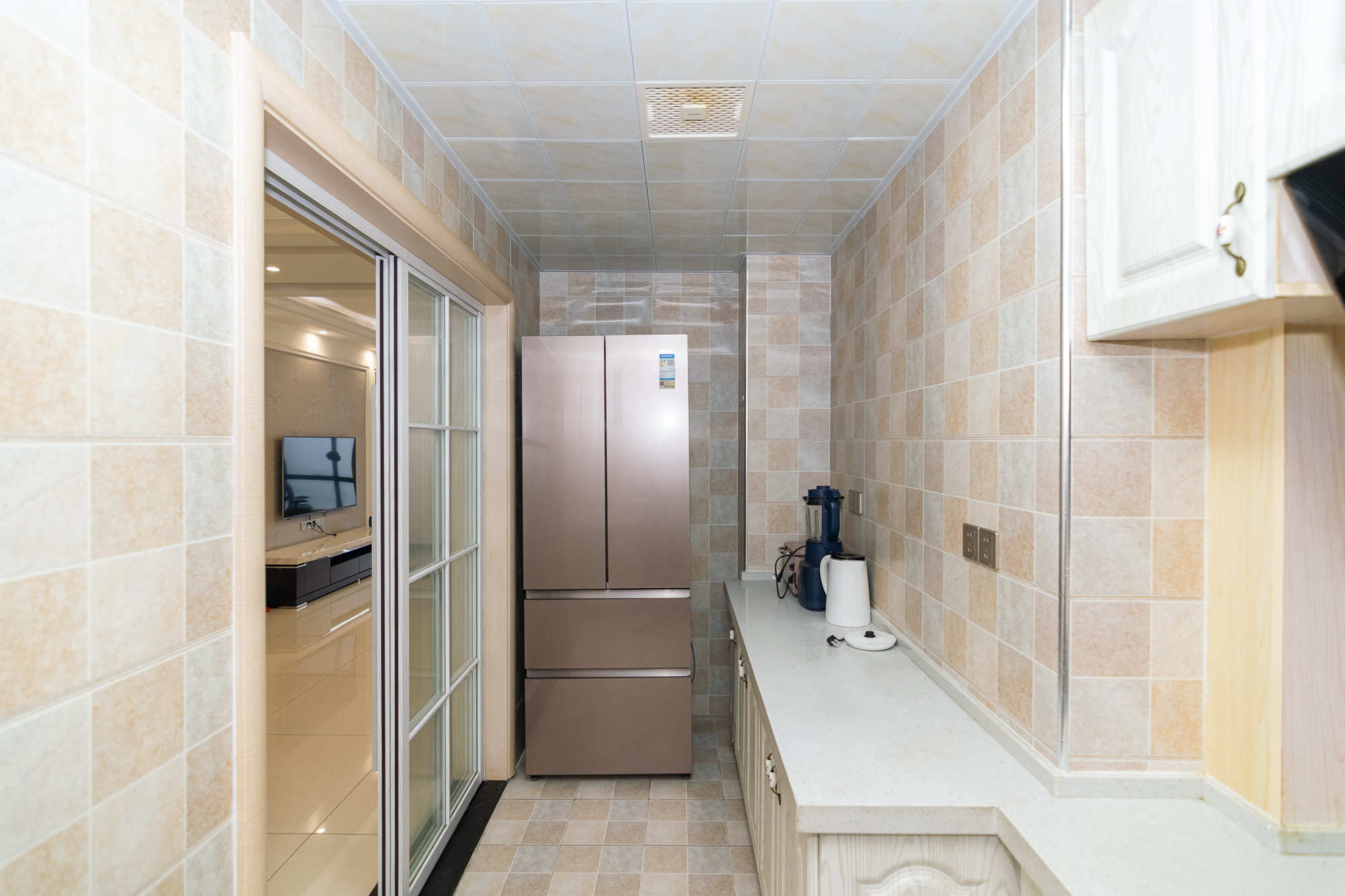 湖南报业文化城(米地亚家园)  3室2厅2卫    106.0万 湖南报业文化城(米地亚家园)  3室2厅2卫    106.0万厨房