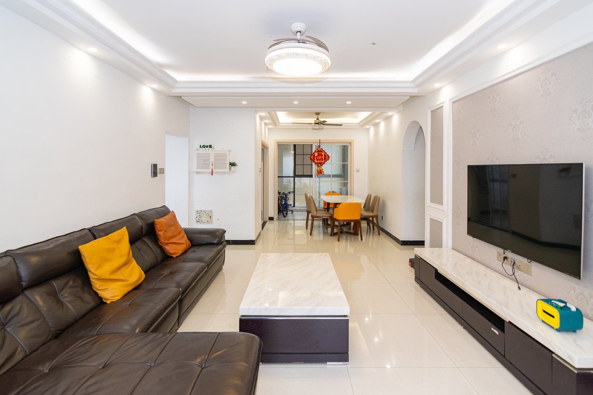 湖南报业文化城(米地亚家园)  3室2厅2卫    106.0万 湖南报业文化城(米地亚家园)  3室2厅2卫    106.0万客厅