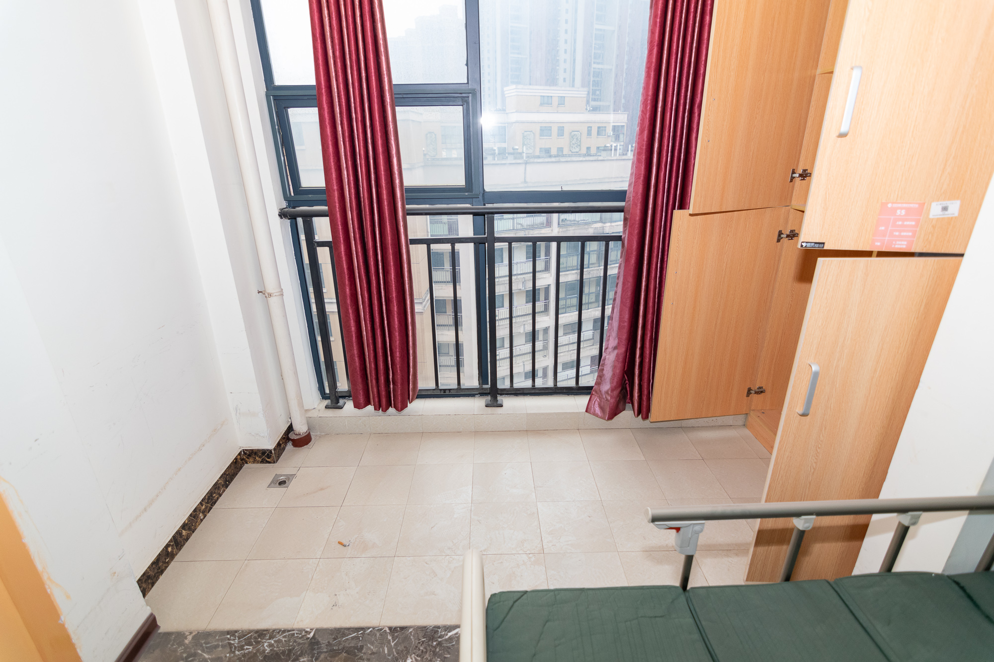 康乃馨老年生活示范城 1室1厅1卫 20.0万 康乃馨老年生活示范城 1室1厅1卫 20.0万阳台