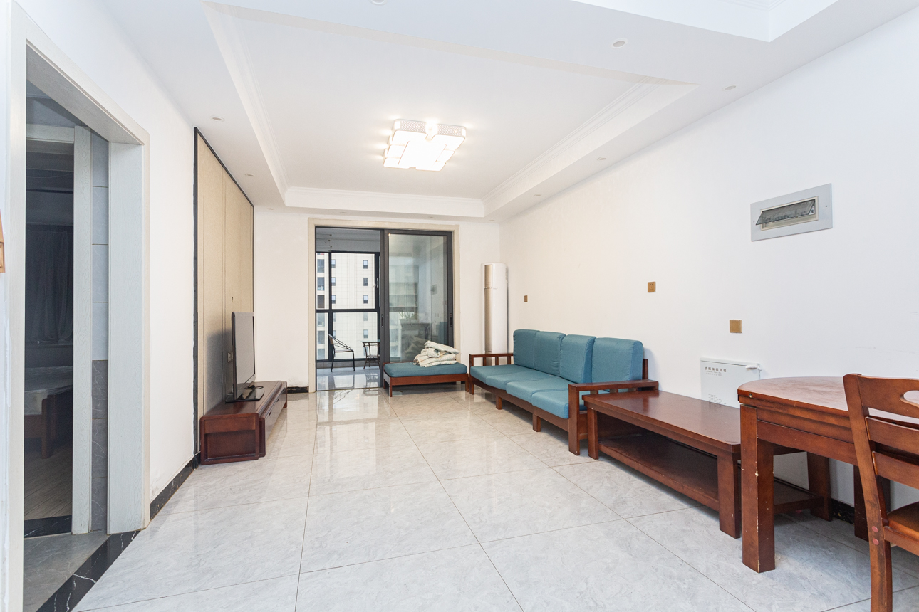 明发阅江悦府  2室2厅1卫    77.8万客厅