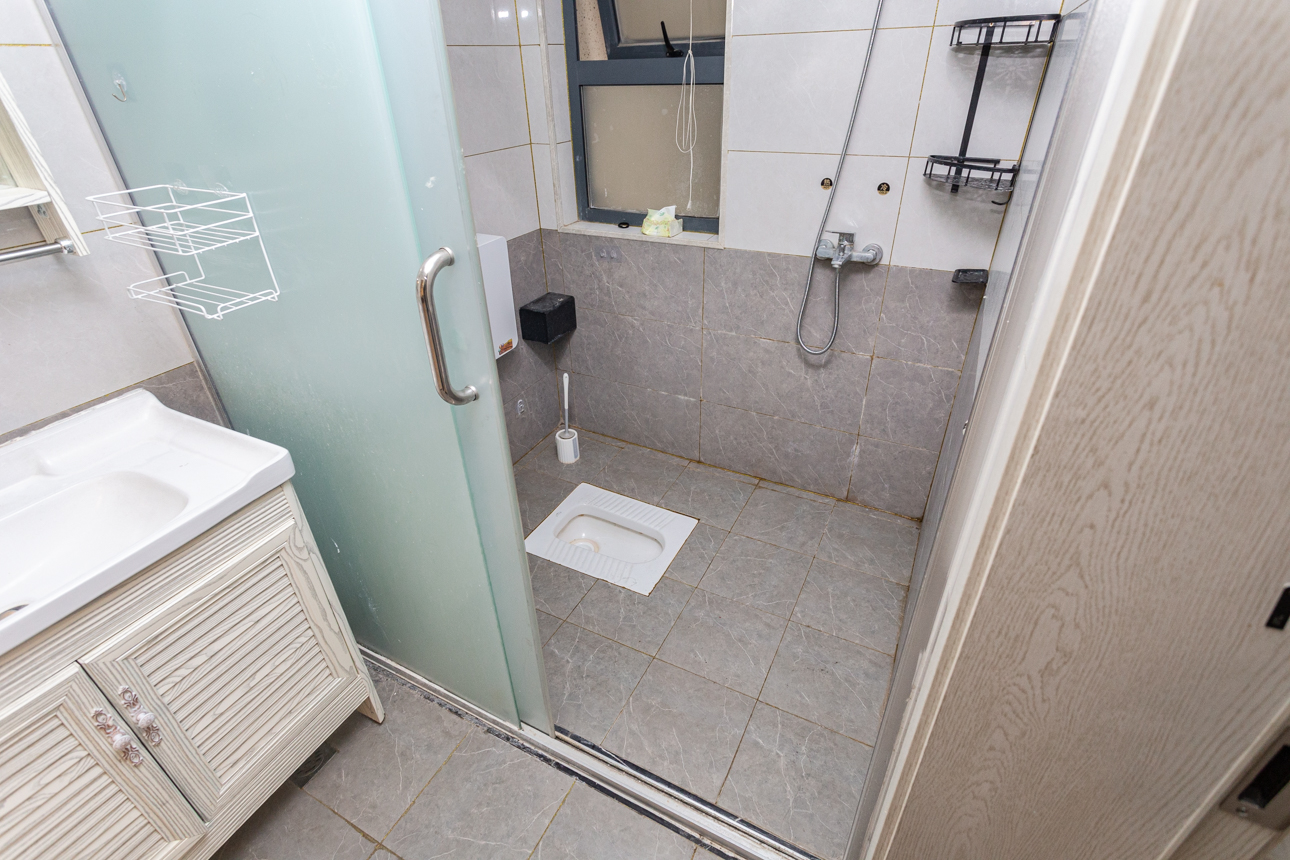 明发阅江悦府  2室2厅1卫    77.8万 明发阅江悦府  2室2厅1卫    77.8万卫生间