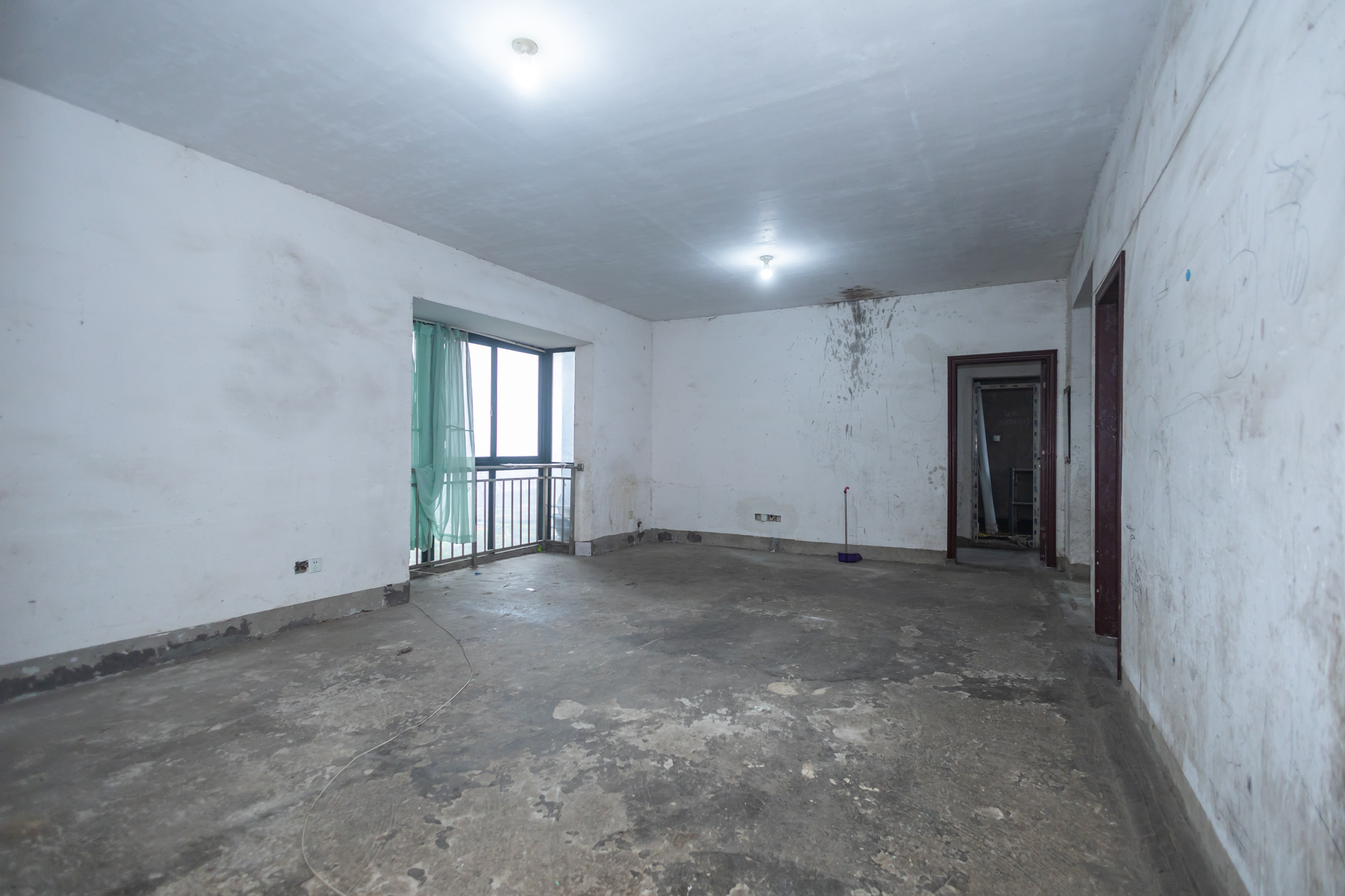 银盘鑫城 3室2厅2卫 78.92万 银盘鑫城 3室2厅2卫 78.92万客厅