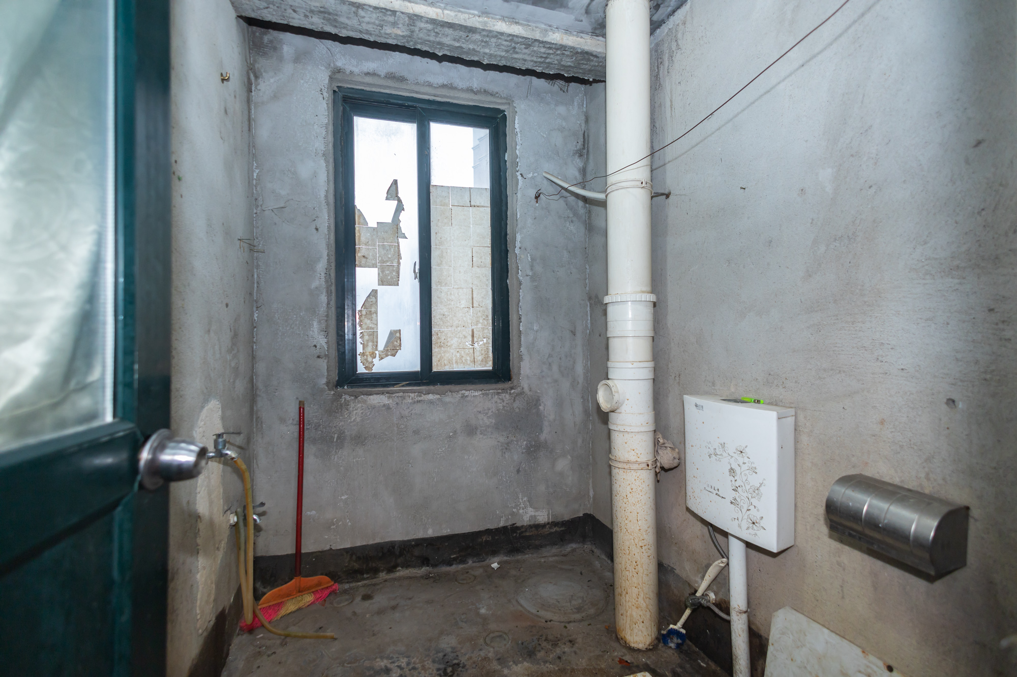 银盘鑫城 3室2厅2卫 78.92万 银盘鑫城 3室2厅2卫 78.92万卫生间