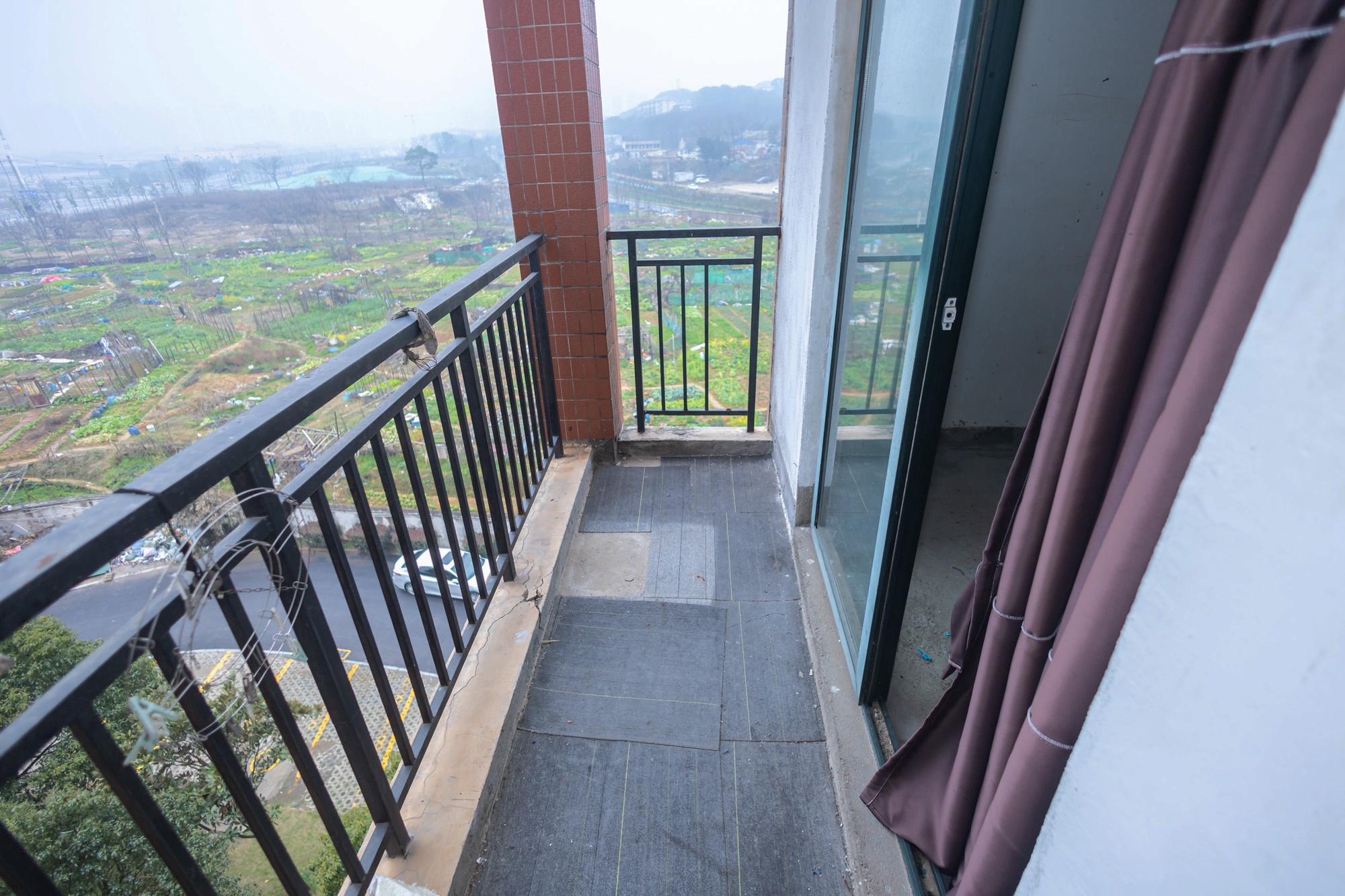 银盘鑫城 3室2厅2卫 78.92万 银盘鑫城 3室2厅2卫 78.92万阳台