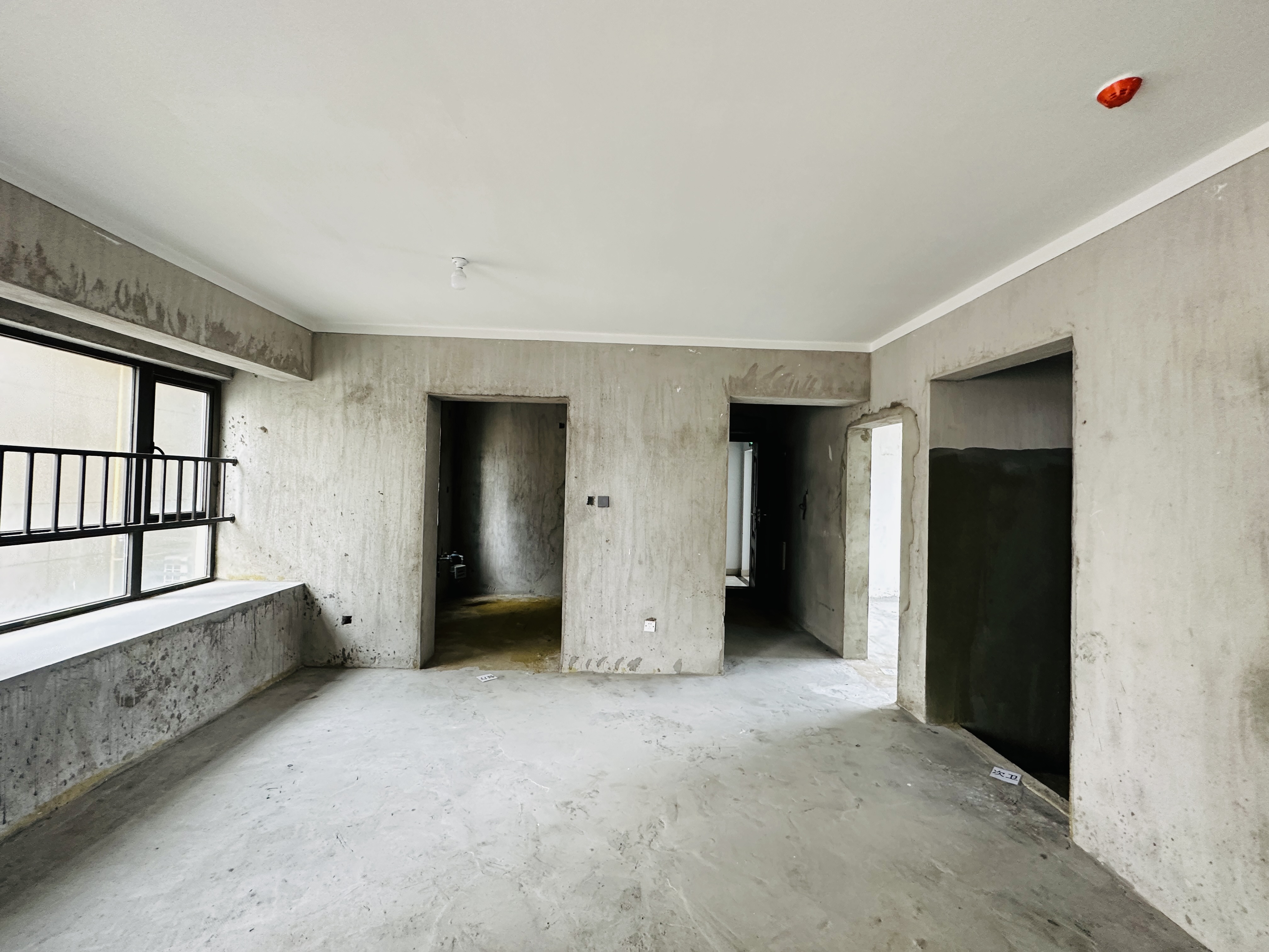 伊泰天骄二期 3室2厅2卫 226.0万 伊泰天骄二期 3室2厅2卫 226.0万卧室