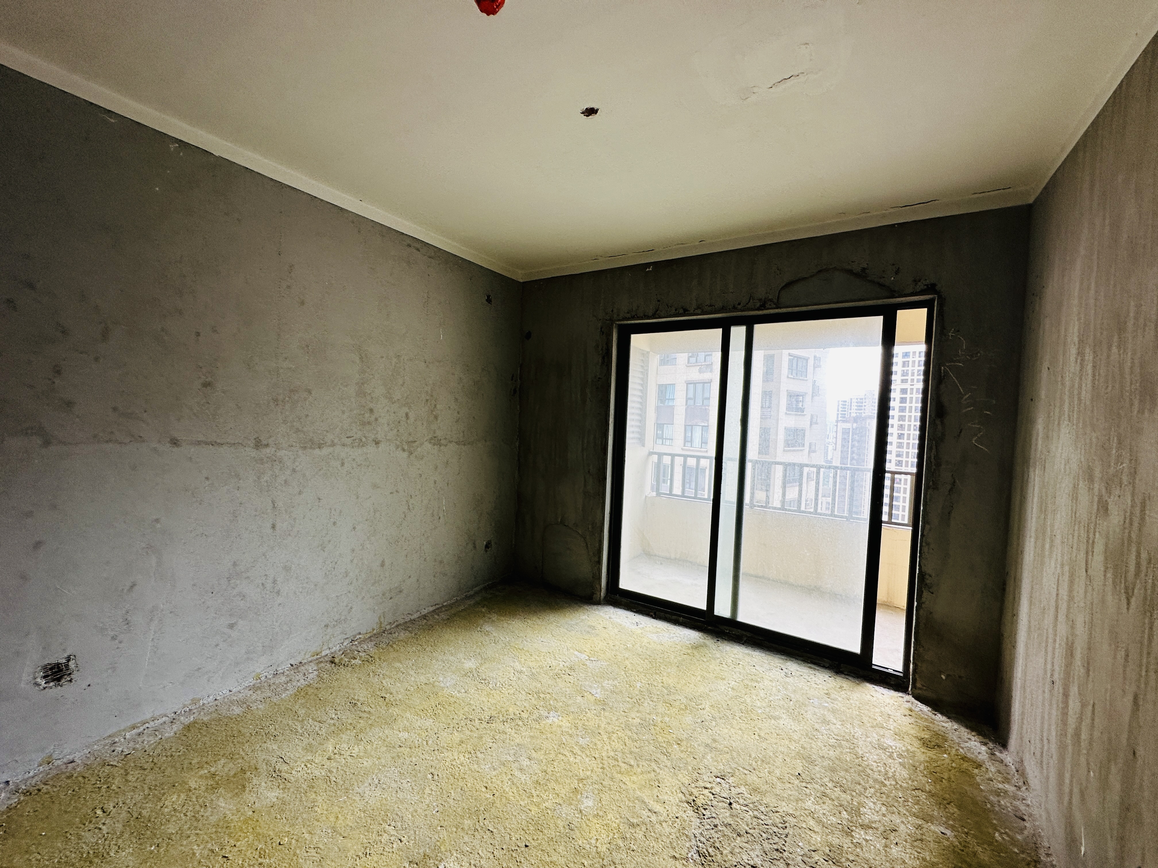 伊泰天骄二期 3室2厅2卫 226.0万 伊泰天骄二期 3室2厅2卫 226.0万卧室